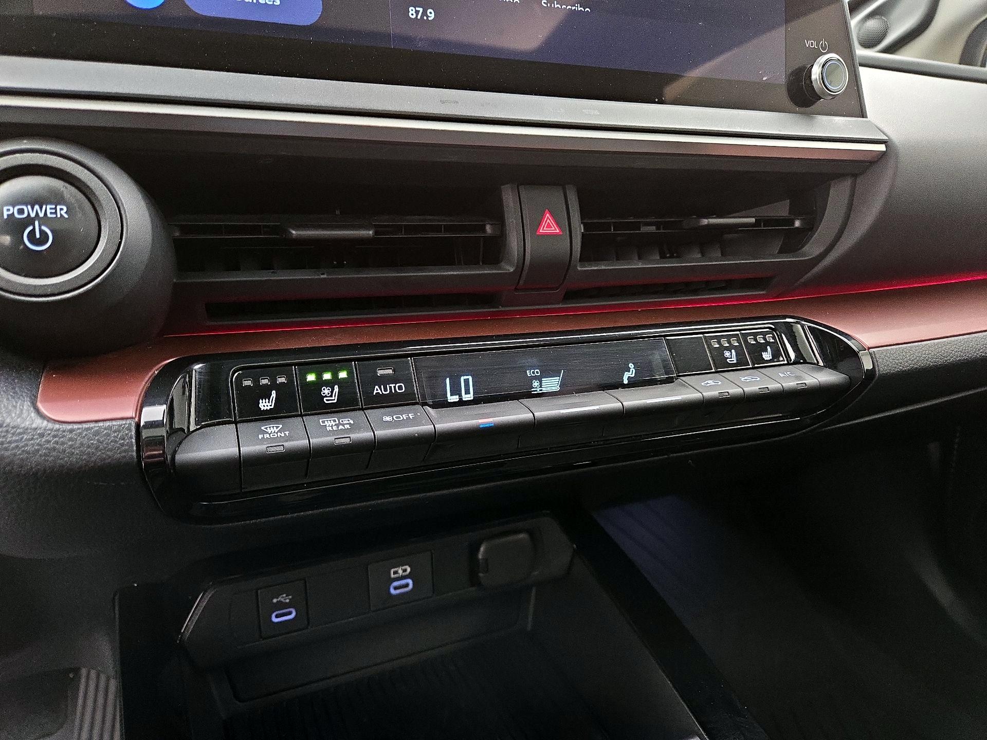 Thumbnail: 2023 Toyota Prius Prime - 17