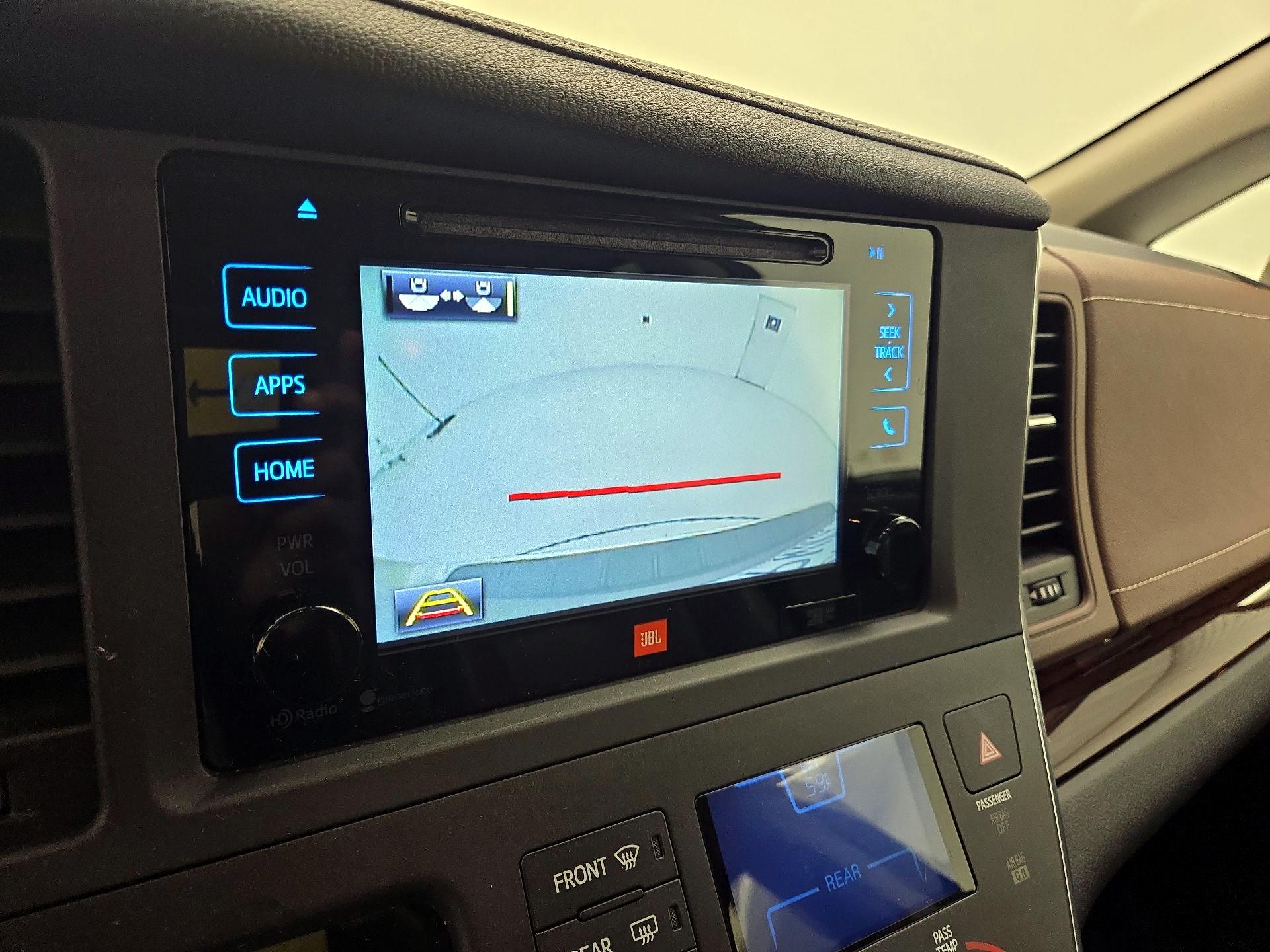 Thumbnail: 2015 Toyota Sienna - 14