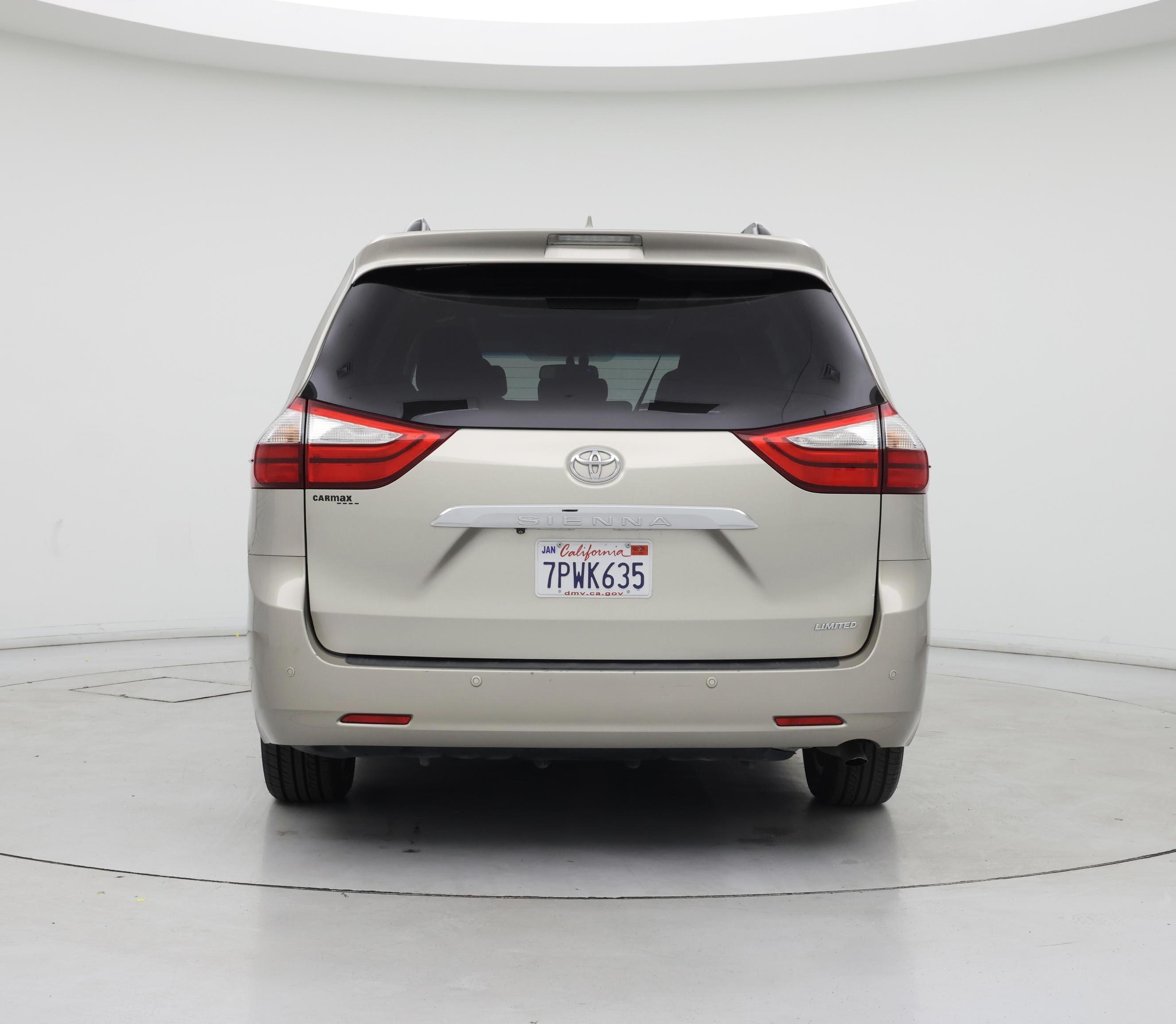 Thumbnail: 2015 Toyota Sienna - 6