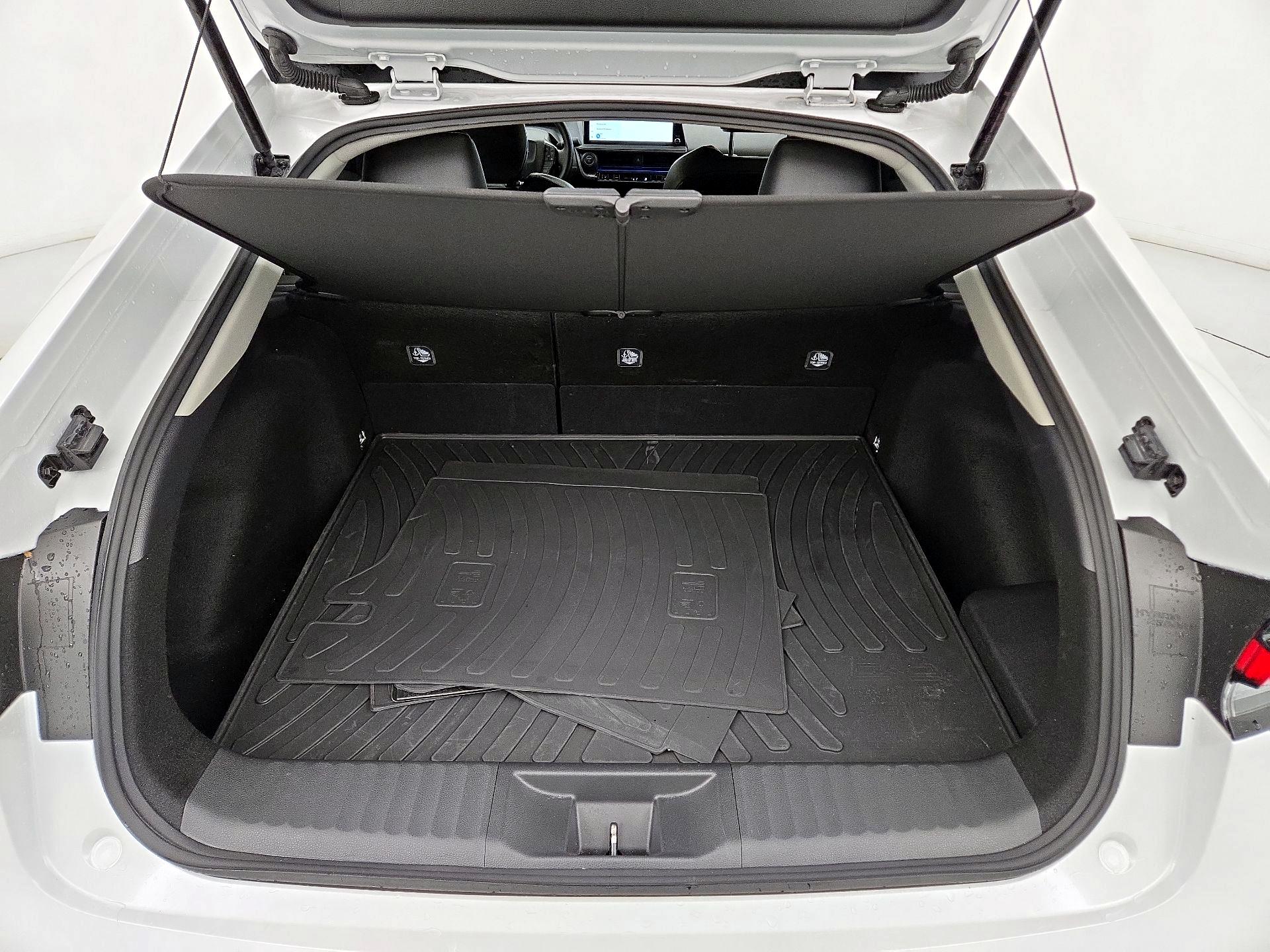 Thumbnail: 2025 Toyota Prius - 19