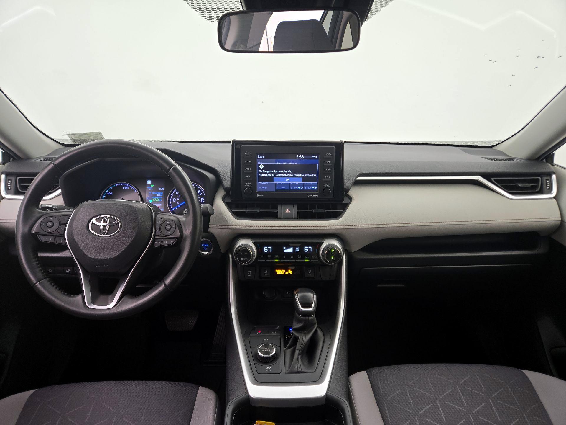 Thumbnail: 2021 Toyota RAV4 - 9