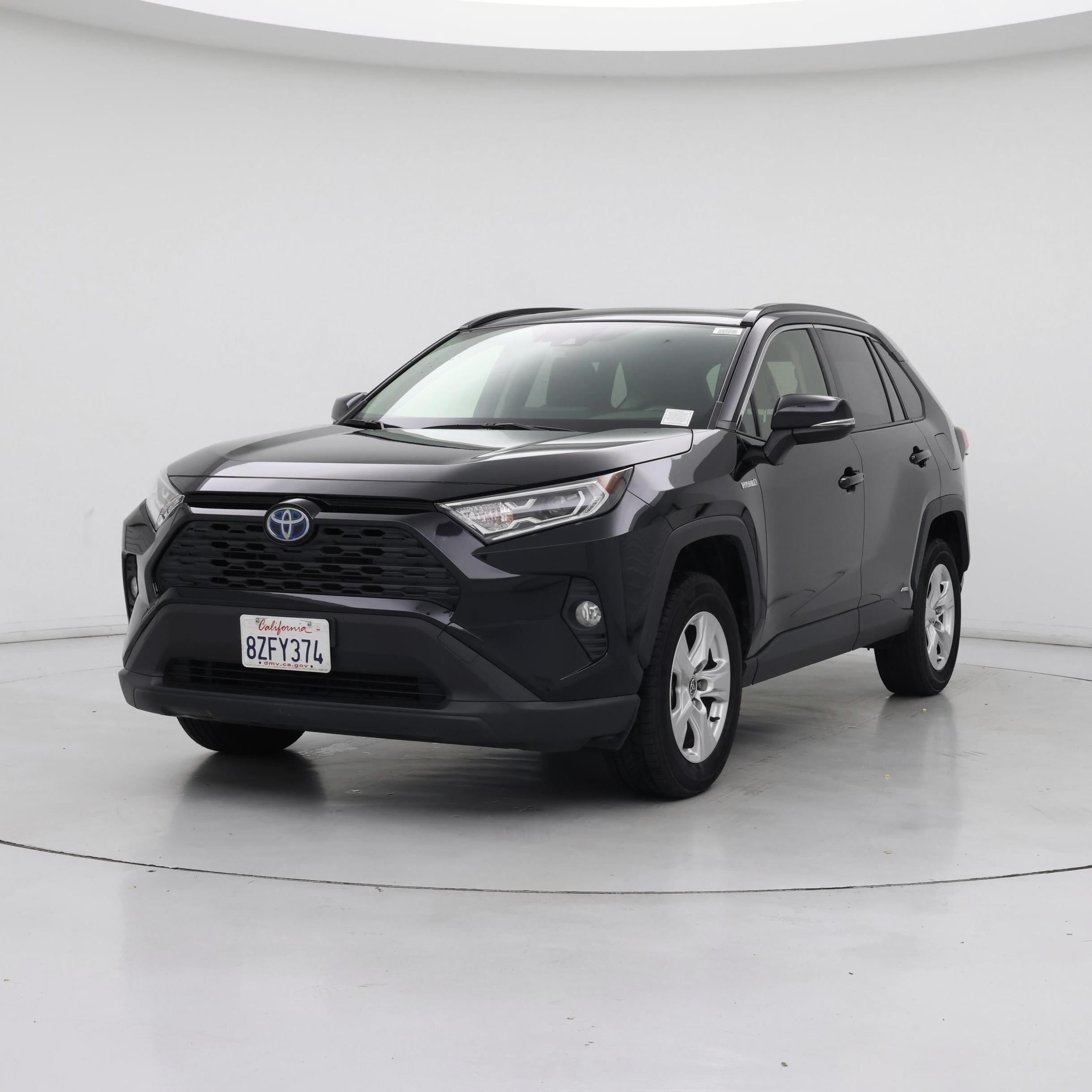 Thumbnail: 2021 Toyota RAV4 - 4
