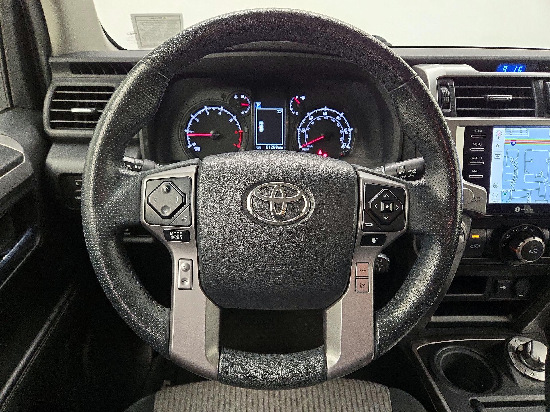 Thumbnail: 2020 Toyota 4Runner - 10