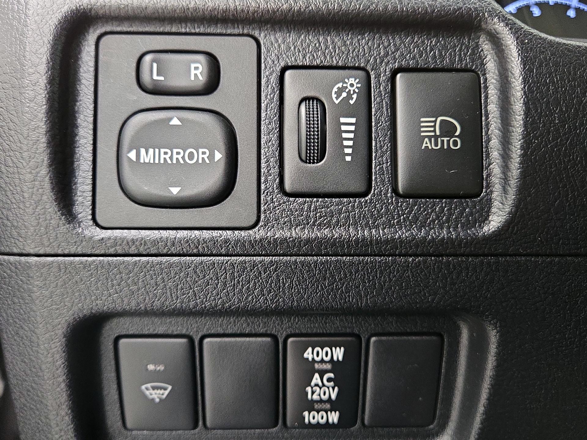 Thumbnail: 2020 Toyota 4Runner - 13