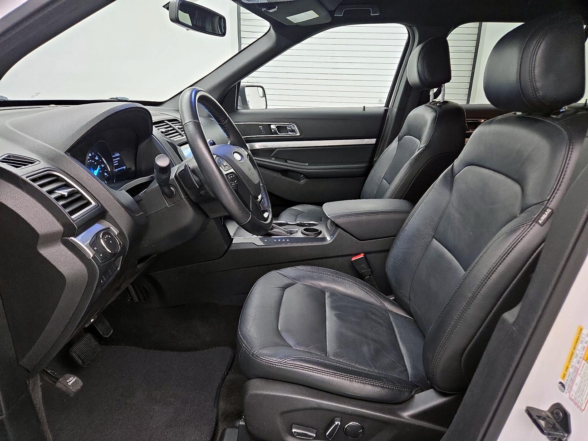 Thumbnail: 2017 Ford Explorer - 11