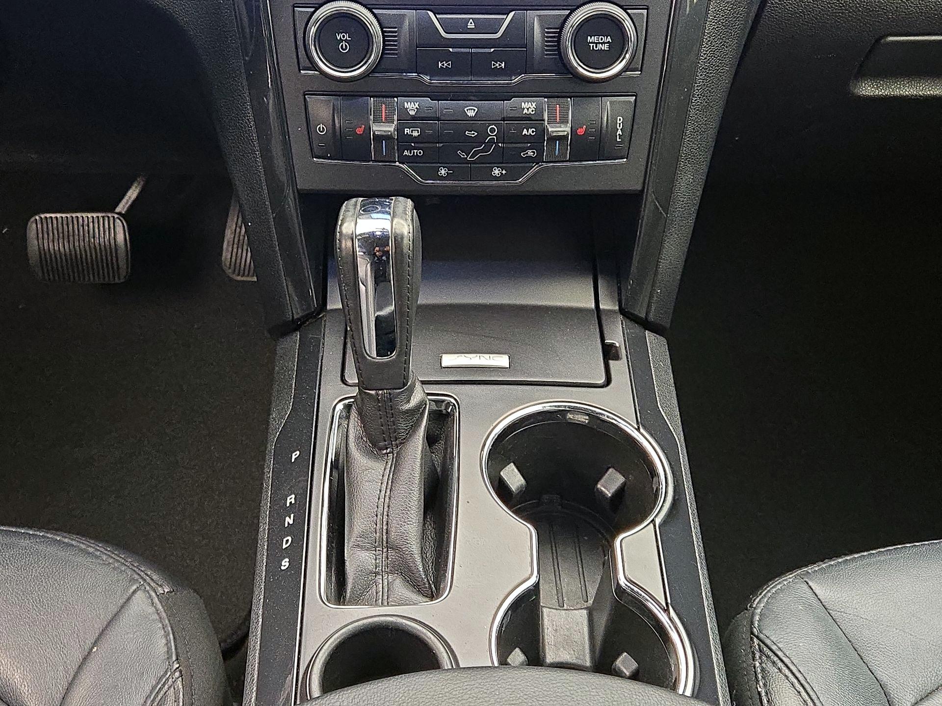 Thumbnail: 2017 Ford Explorer - 17