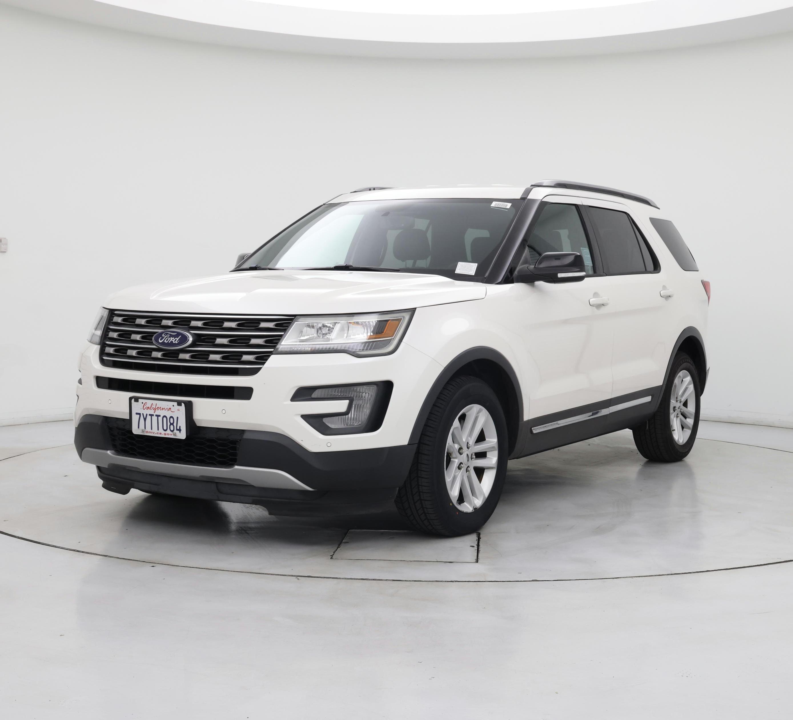 Thumbnail: 2017 Ford Explorer - 4