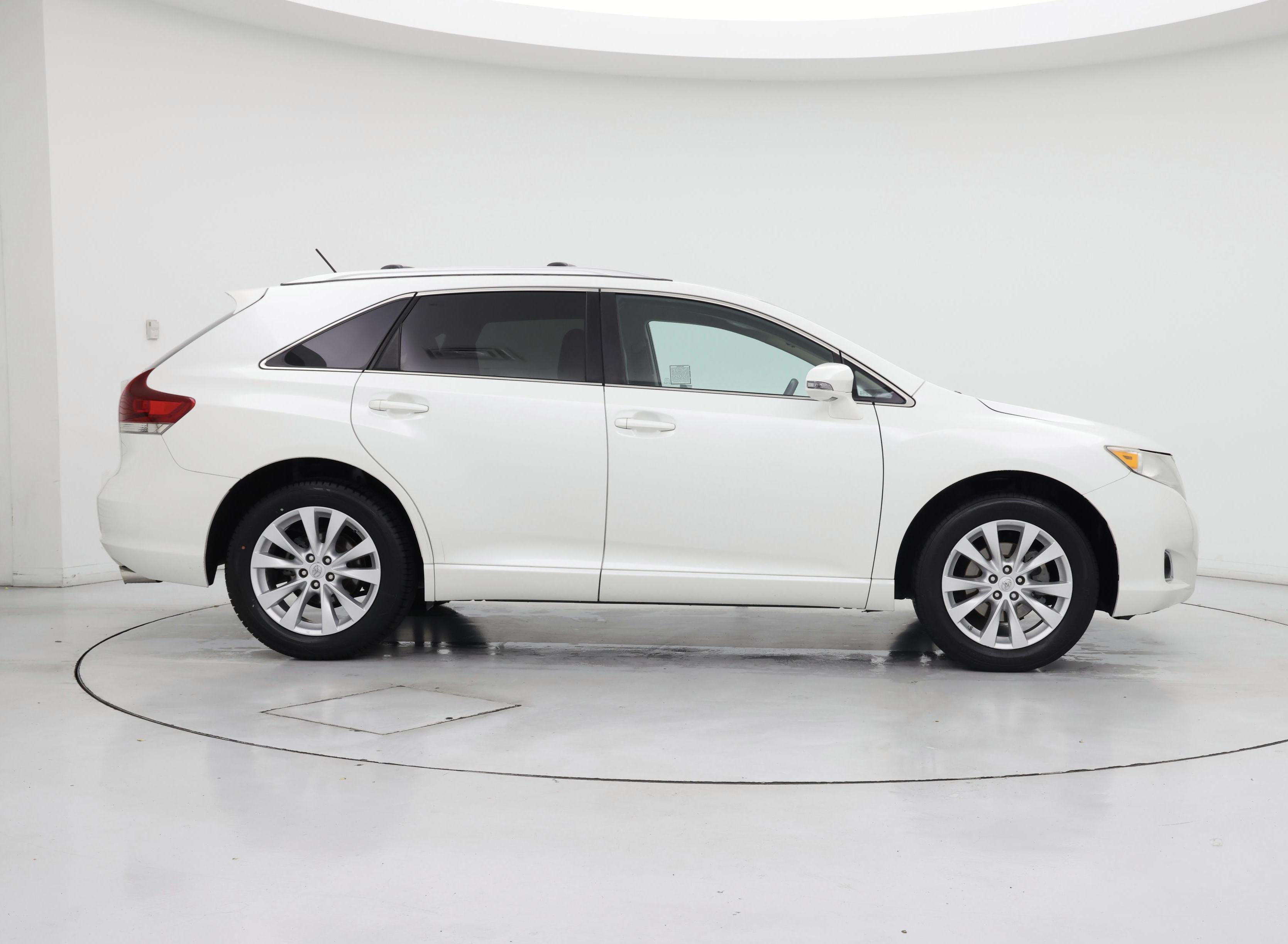 Thumbnail: 2014 Toyota Venza - 7