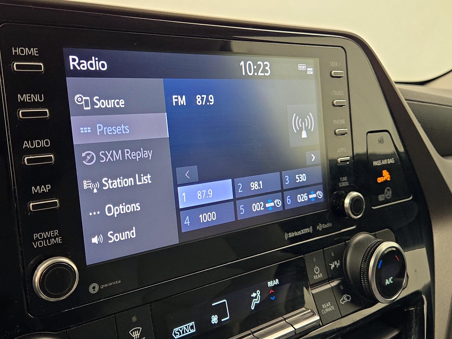 Thumbnail: 2020 Toyota Highlander - 15