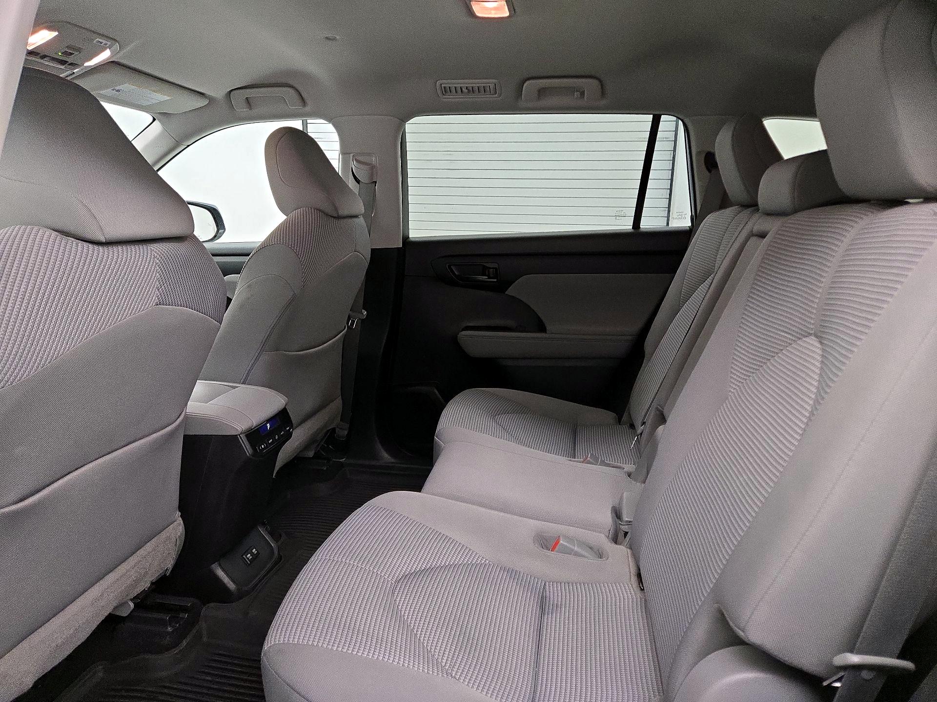 Thumbnail: 2020 Toyota Highlander - 19