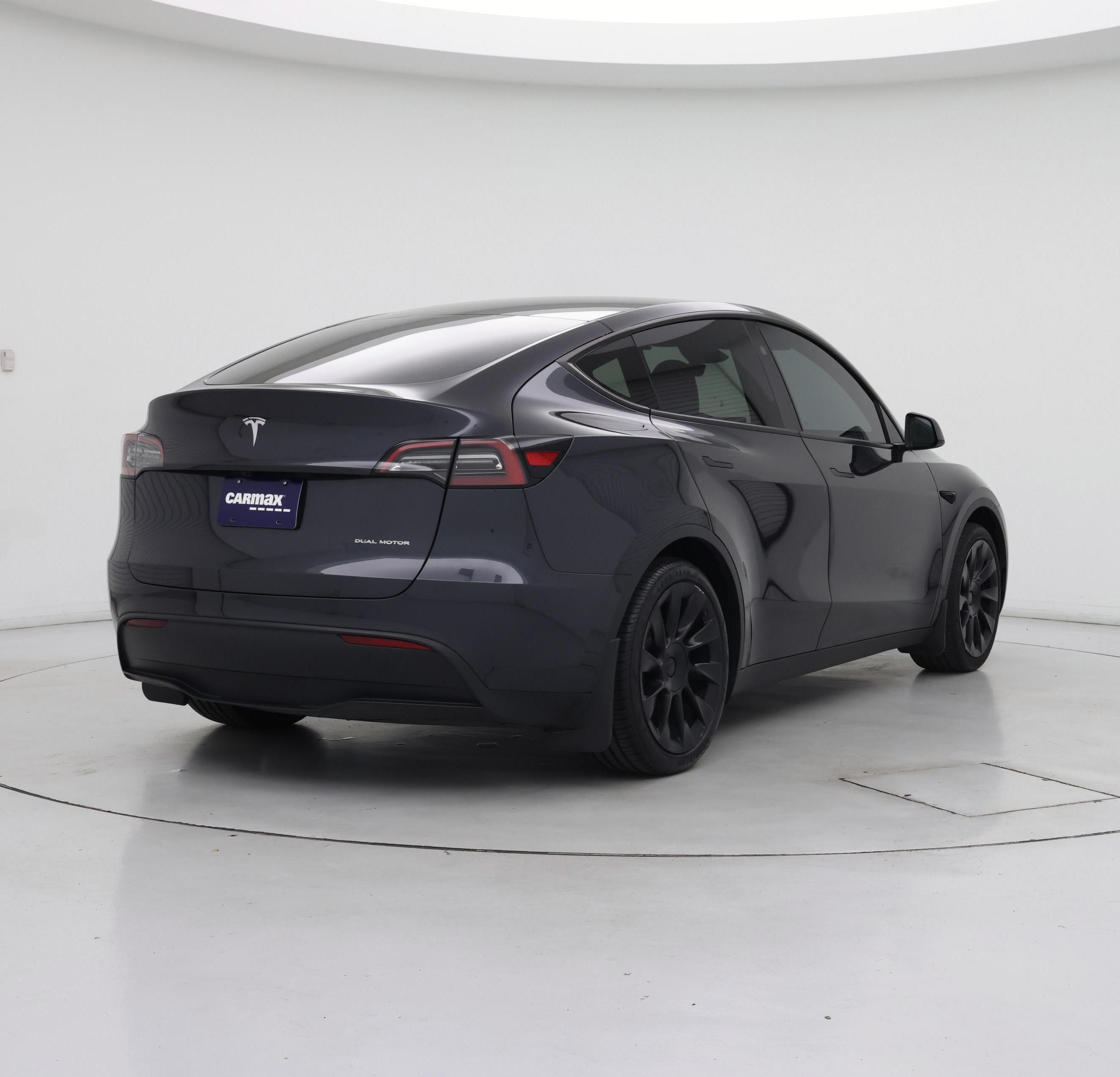 Thumbnail: 2024 Tesla Model Y - 8