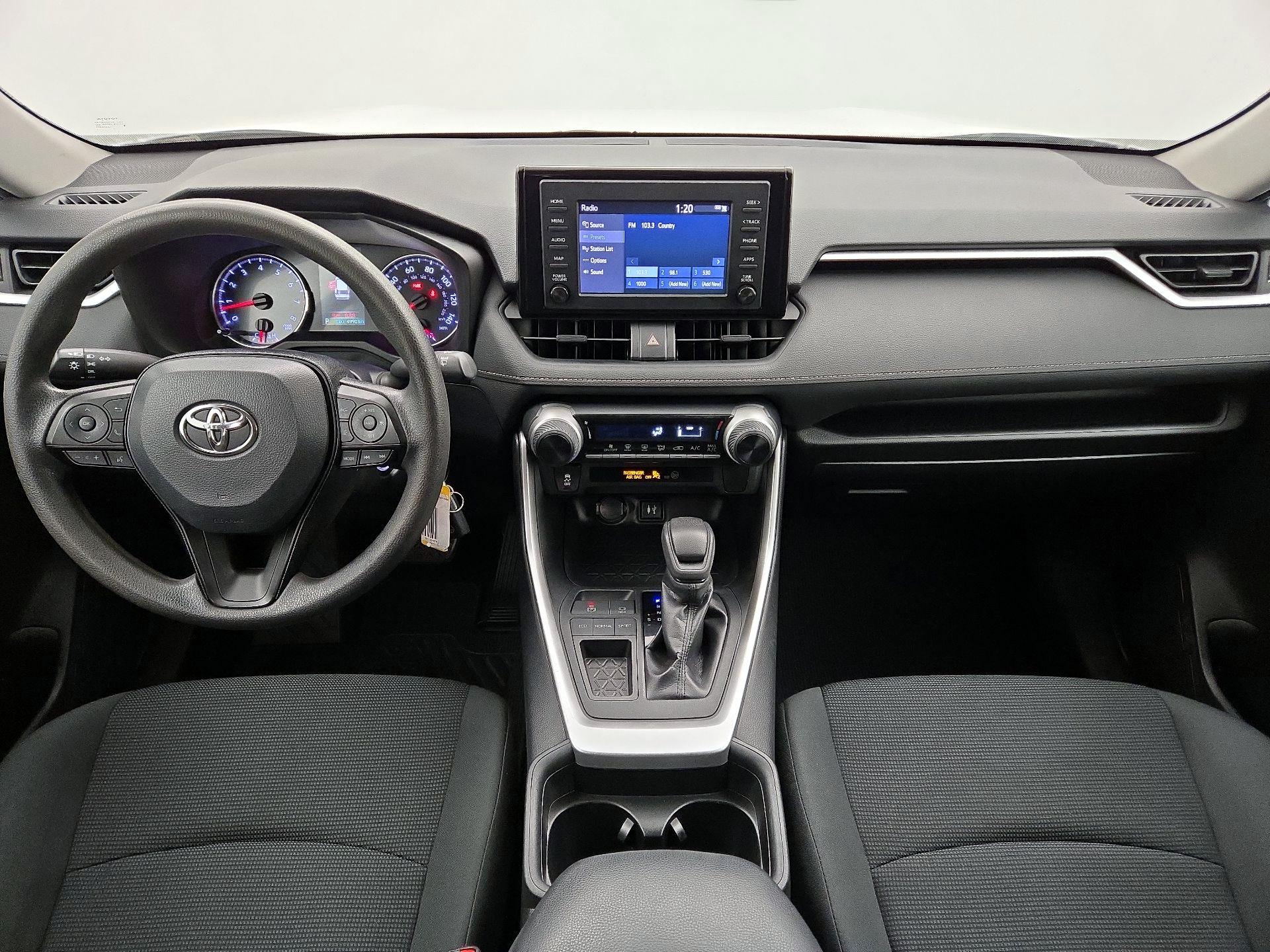Thumbnail: 2019 Toyota RAV4 - 9