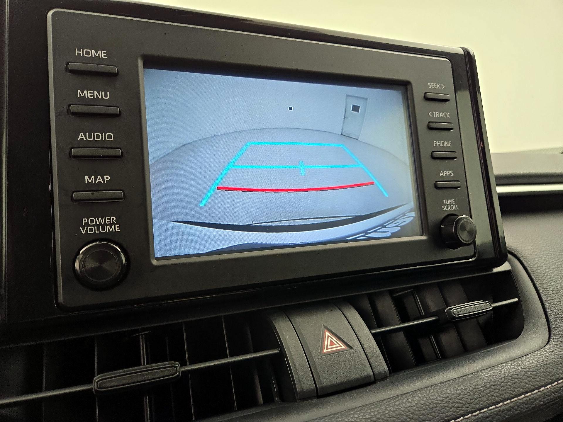 Thumbnail: 2019 Toyota RAV4 - 14