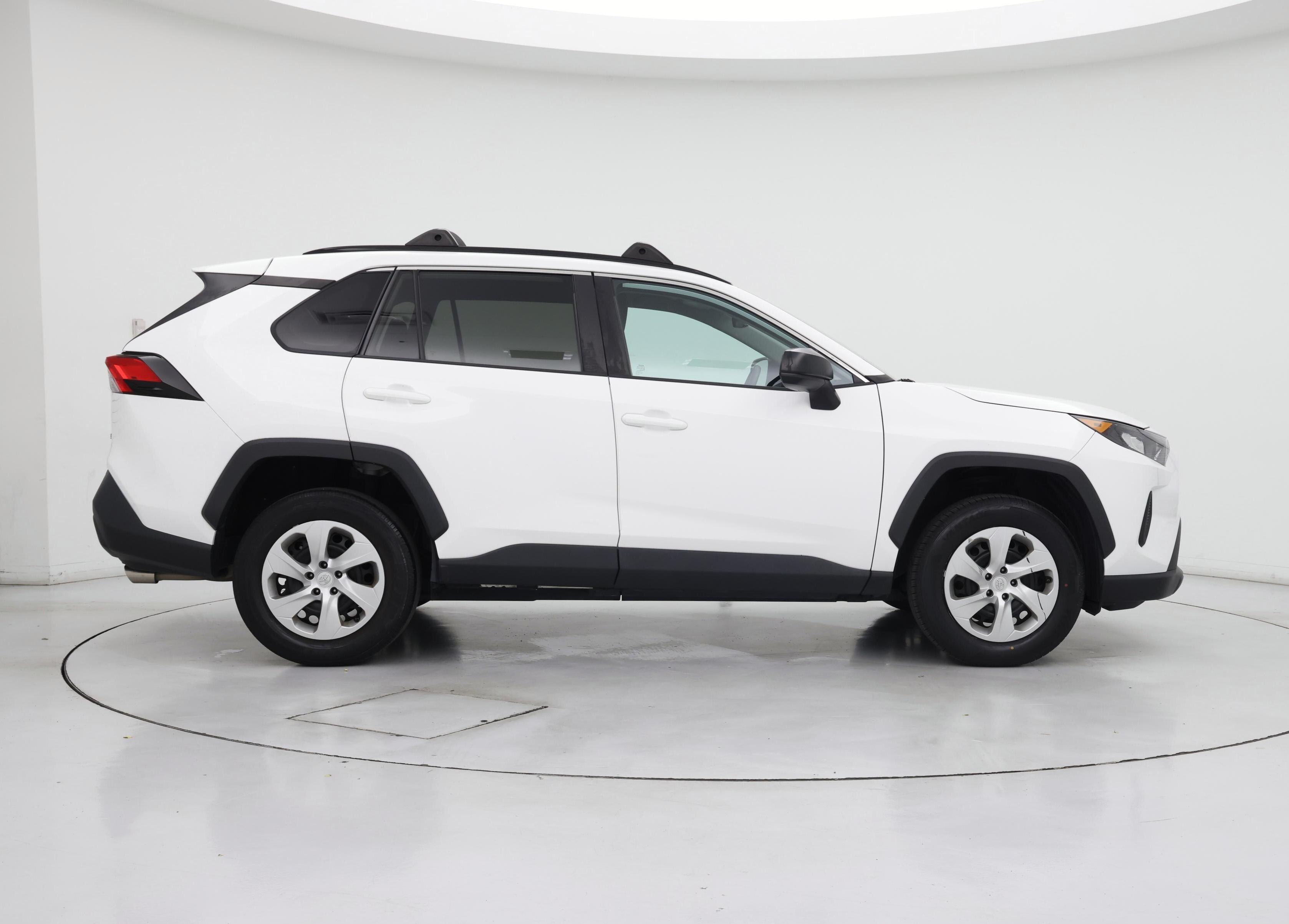 Thumbnail: 2019 Toyota RAV4 - 7
