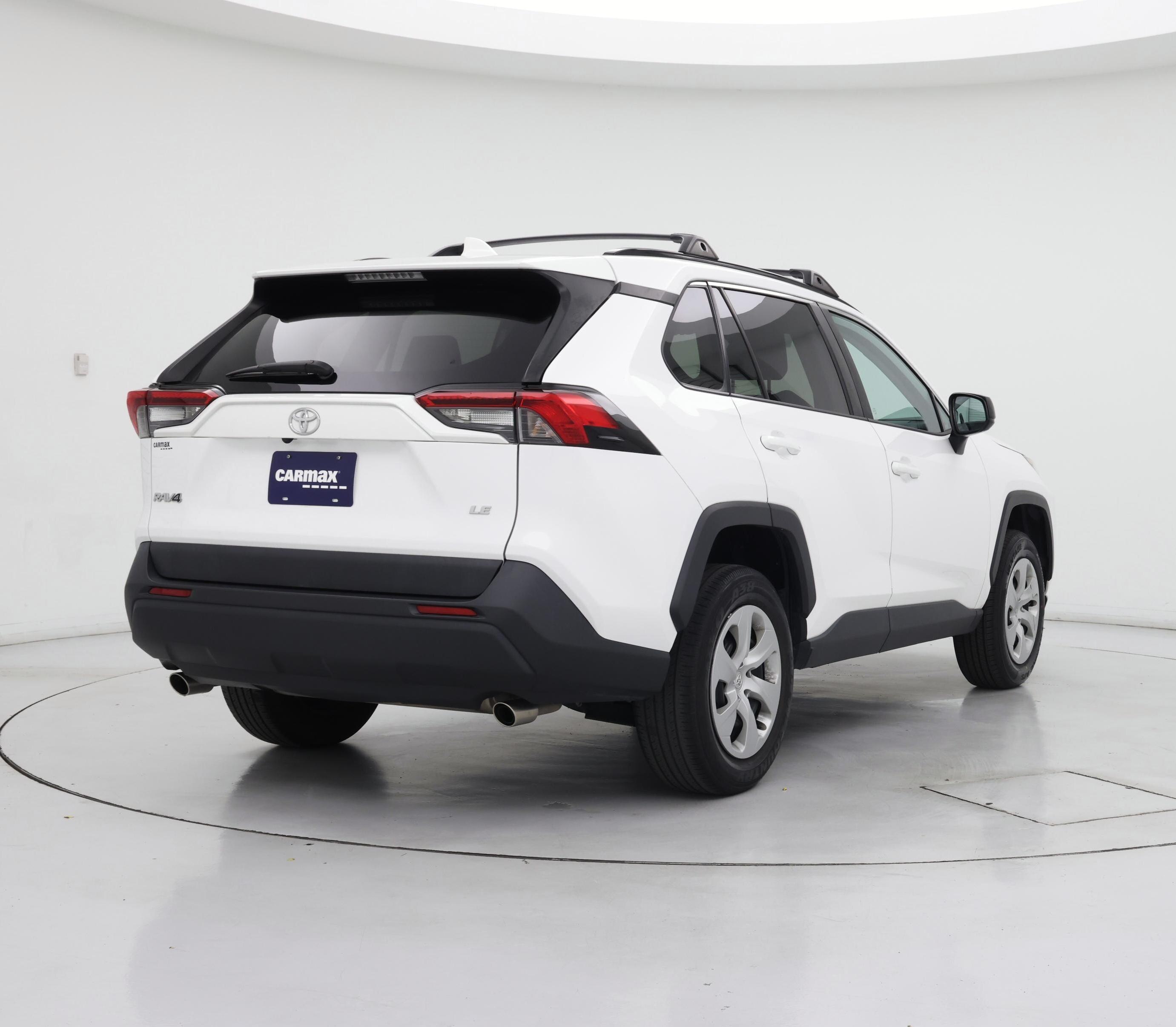 Thumbnail: 2019 Toyota RAV4 - 8