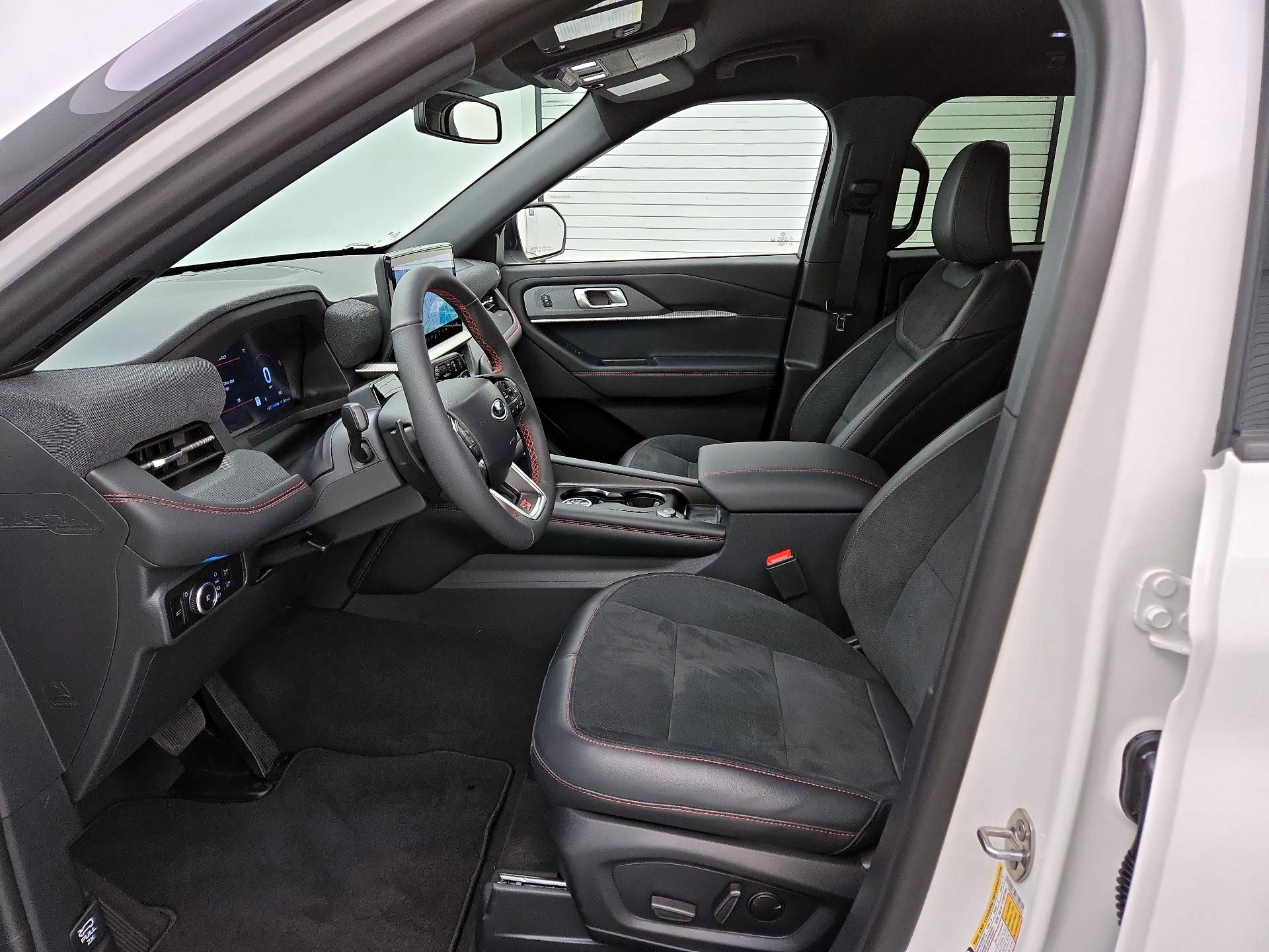 Thumbnail: 2025 Ford Explorer - 11