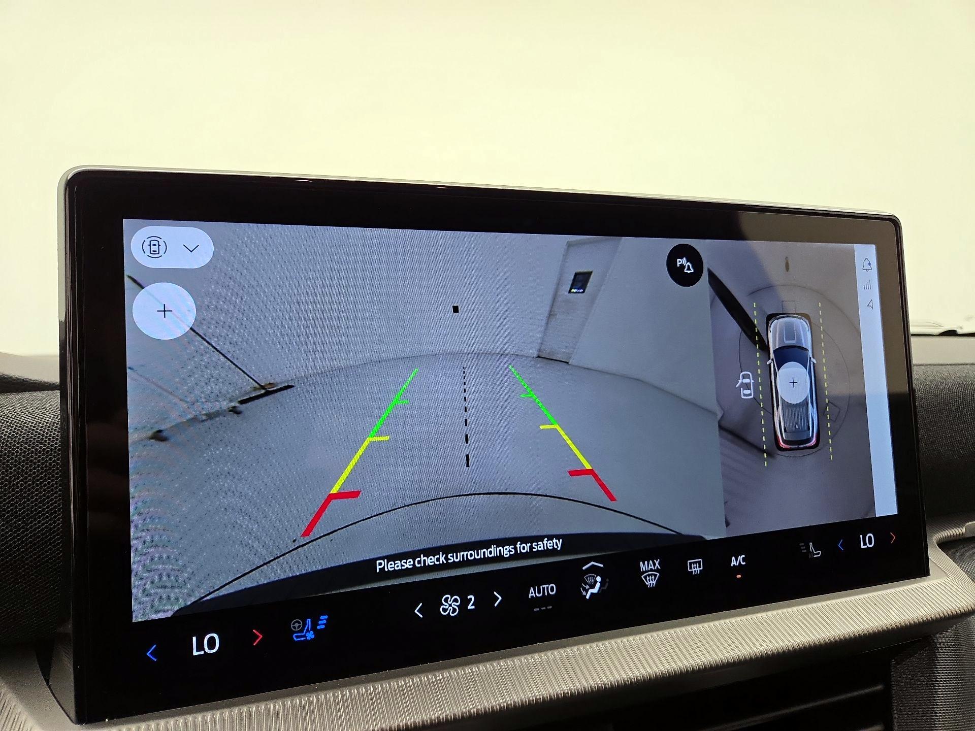 Thumbnail: 2025 Ford Explorer - 15