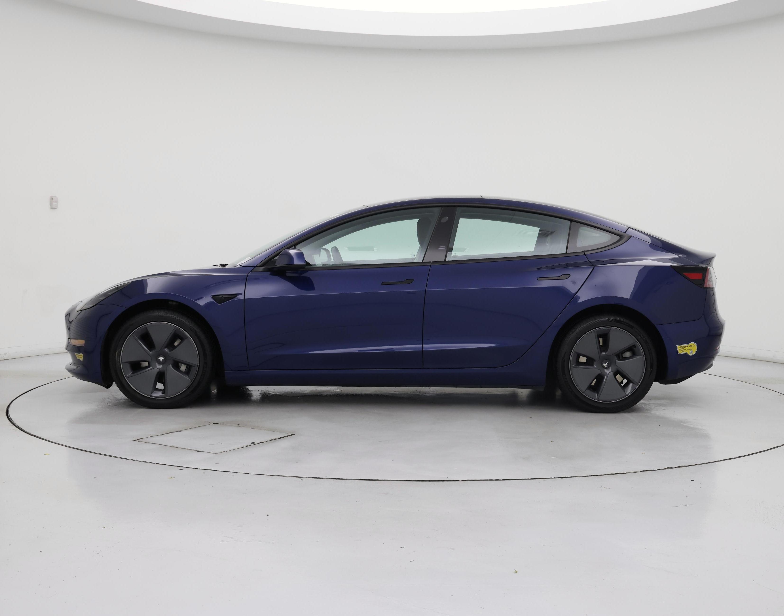 Thumbnail: 2022 Tesla Model 3 - 3