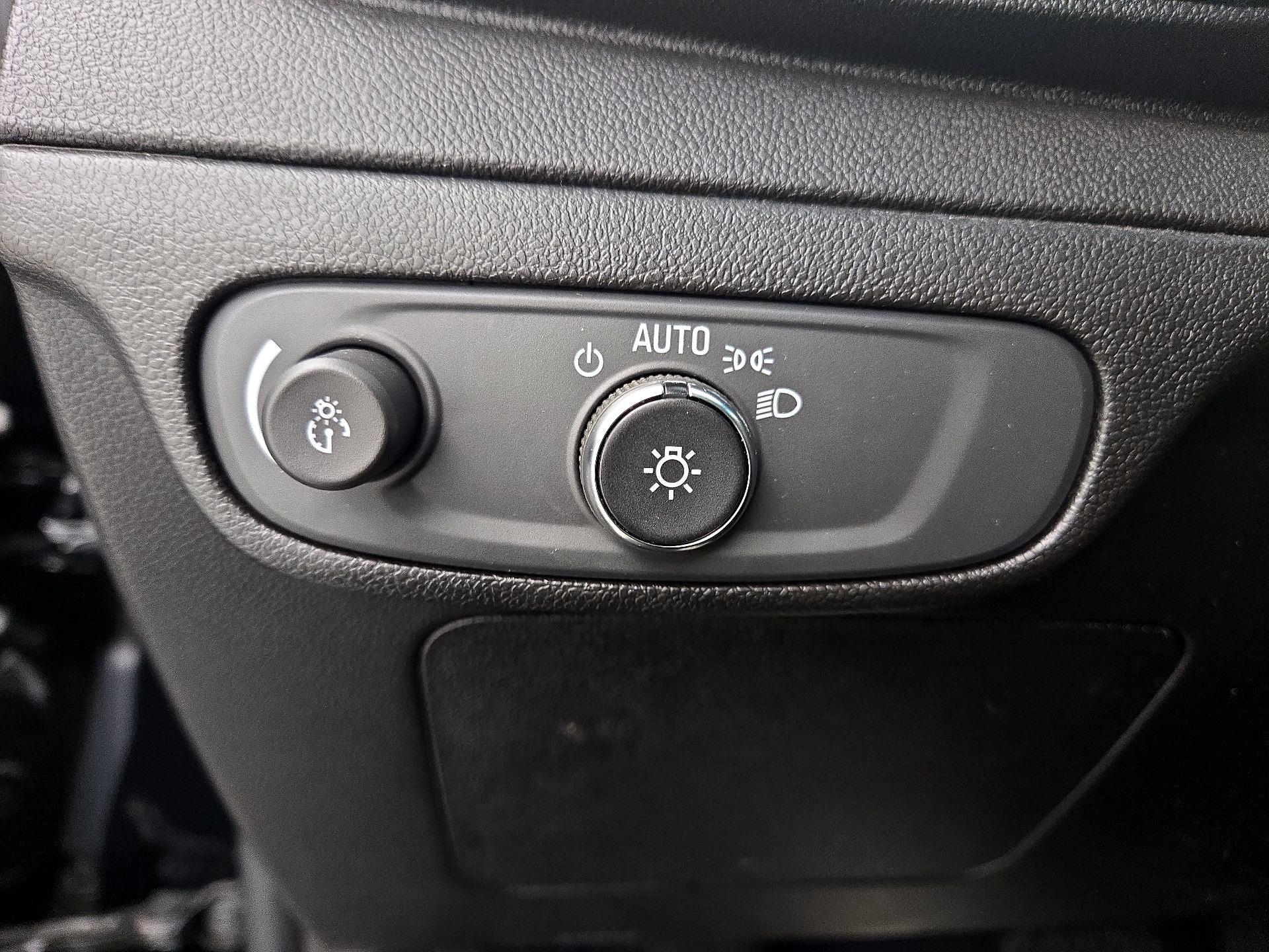 Thumbnail: 2023 Chevrolet Bolt EV - 13