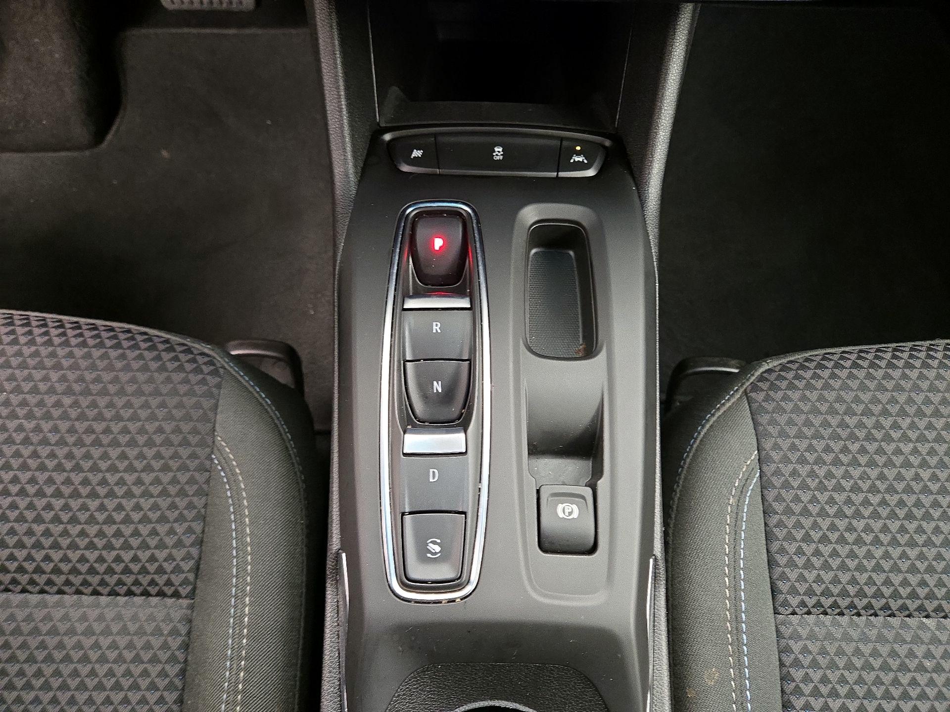 Thumbnail: 2023 Chevrolet Bolt EV - 17