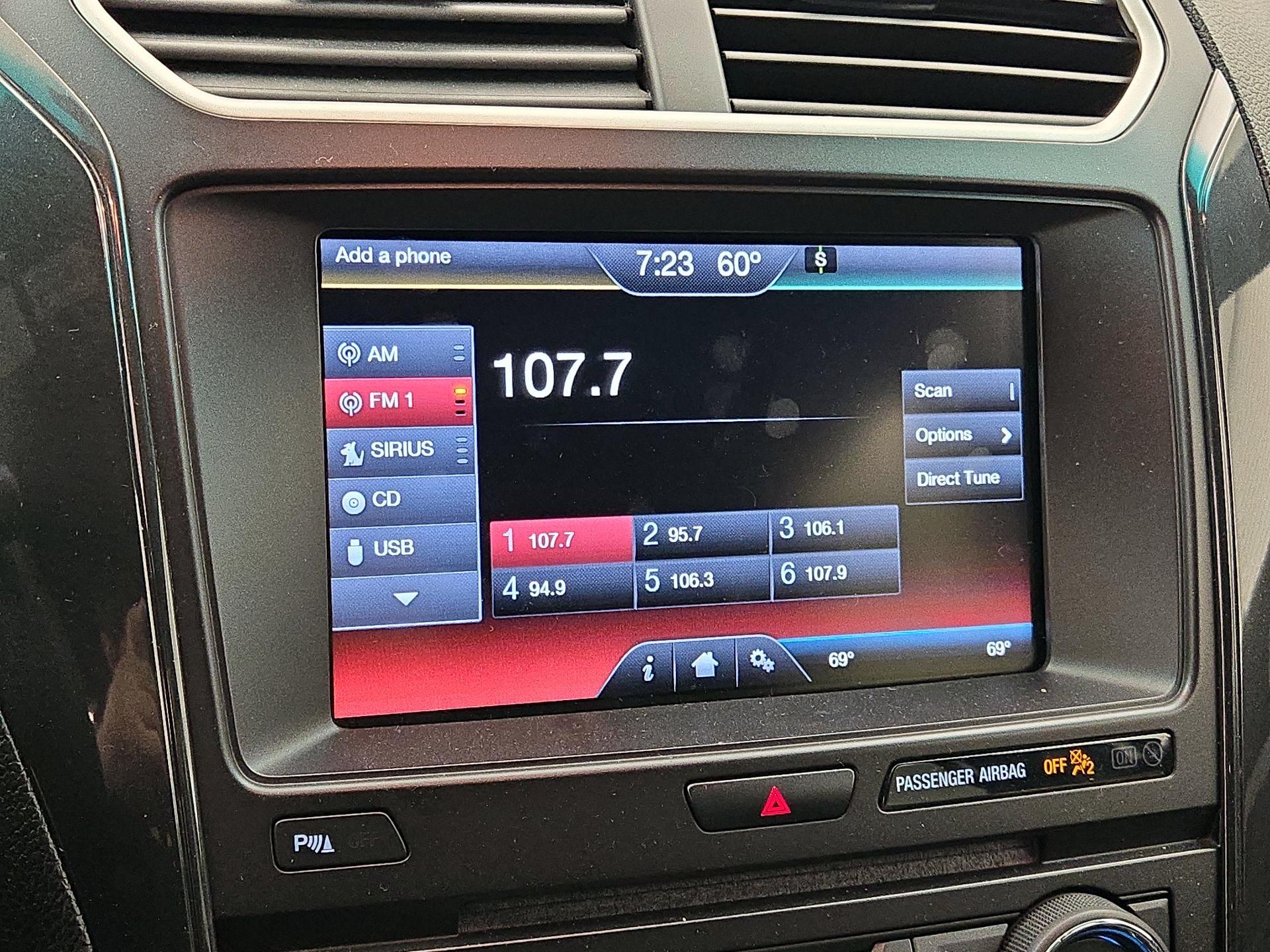 Thumbnail: 2016 Ford Explorer - 16