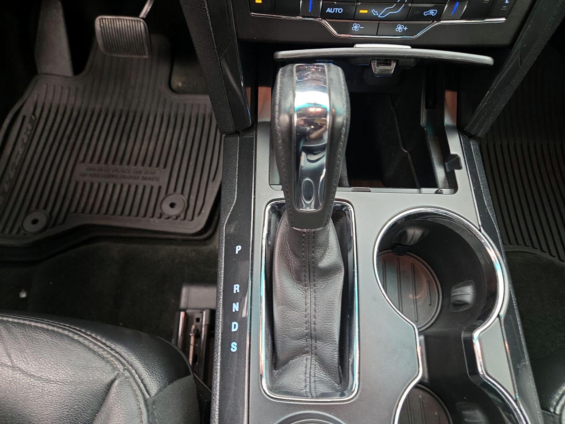 Thumbnail: 2016 Ford Explorer - 18