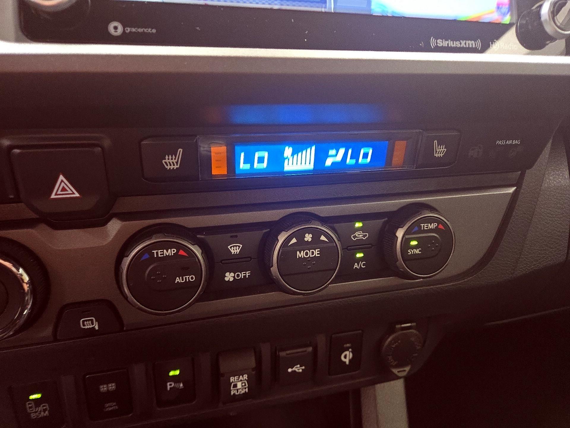 Thumbnail: 2020 Toyota Tacoma - 17