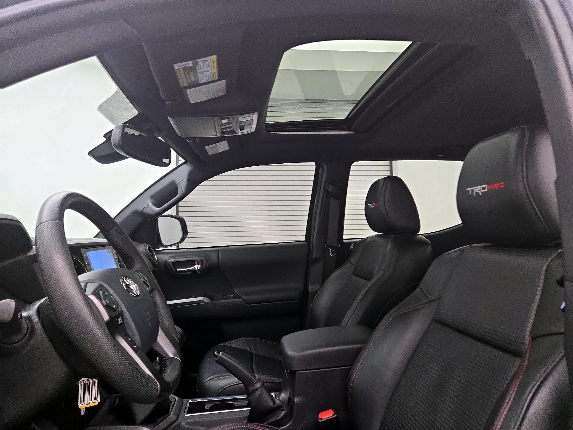 Thumbnail: 2020 Toyota Tacoma - 20