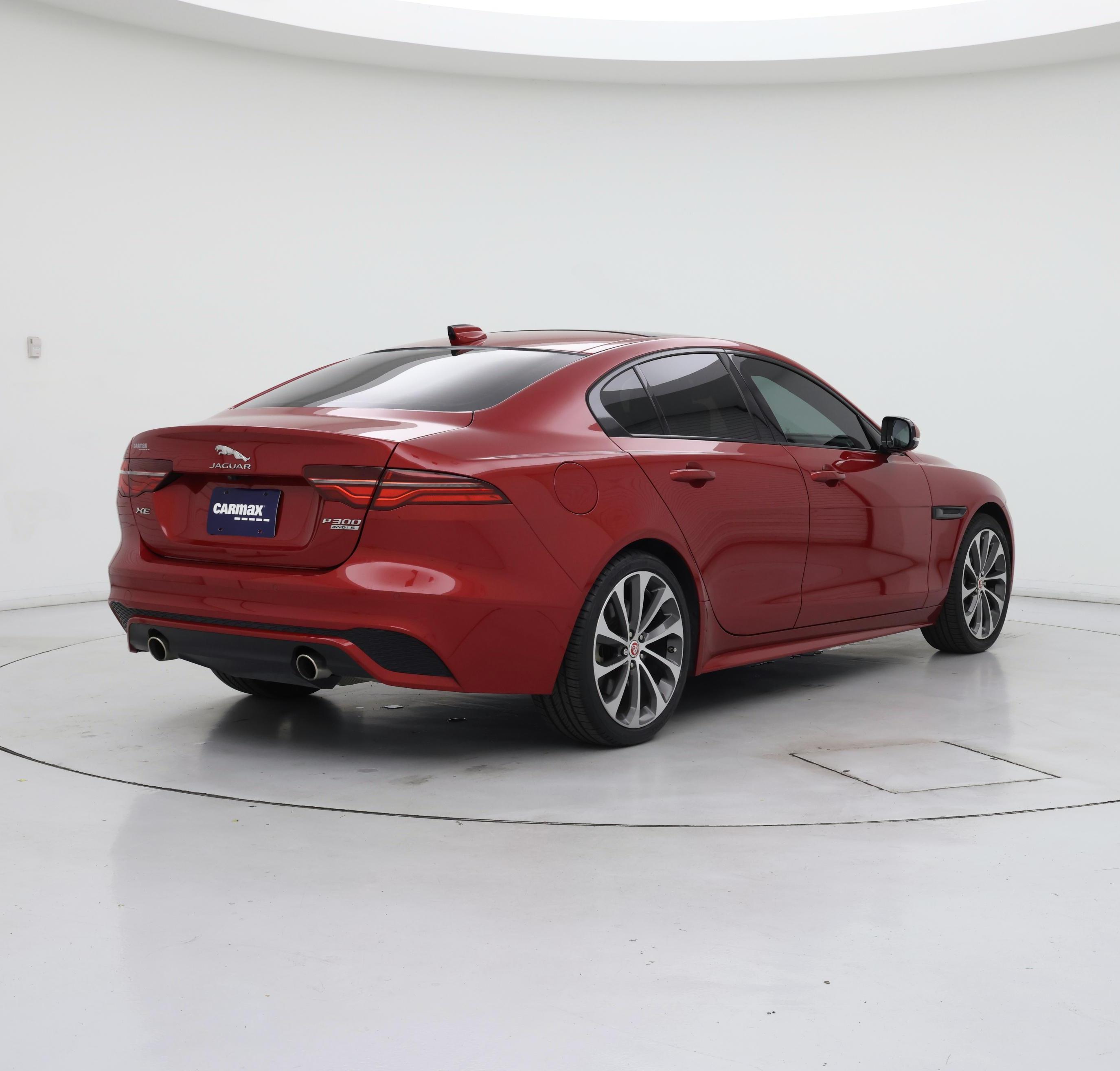 Thumbnail: 2020 Jaguar XE - 8