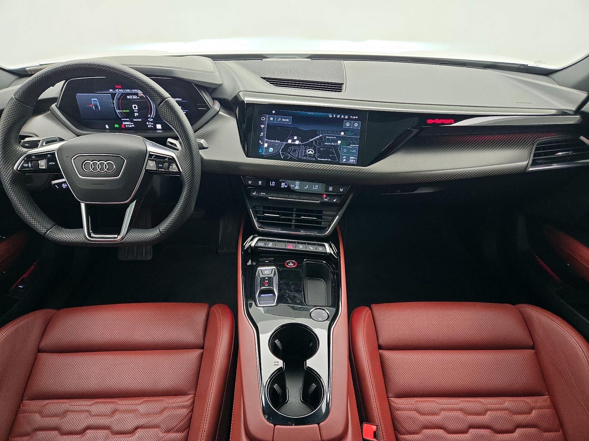 Thumbnail: 2022 Audi e-tron GT - 9