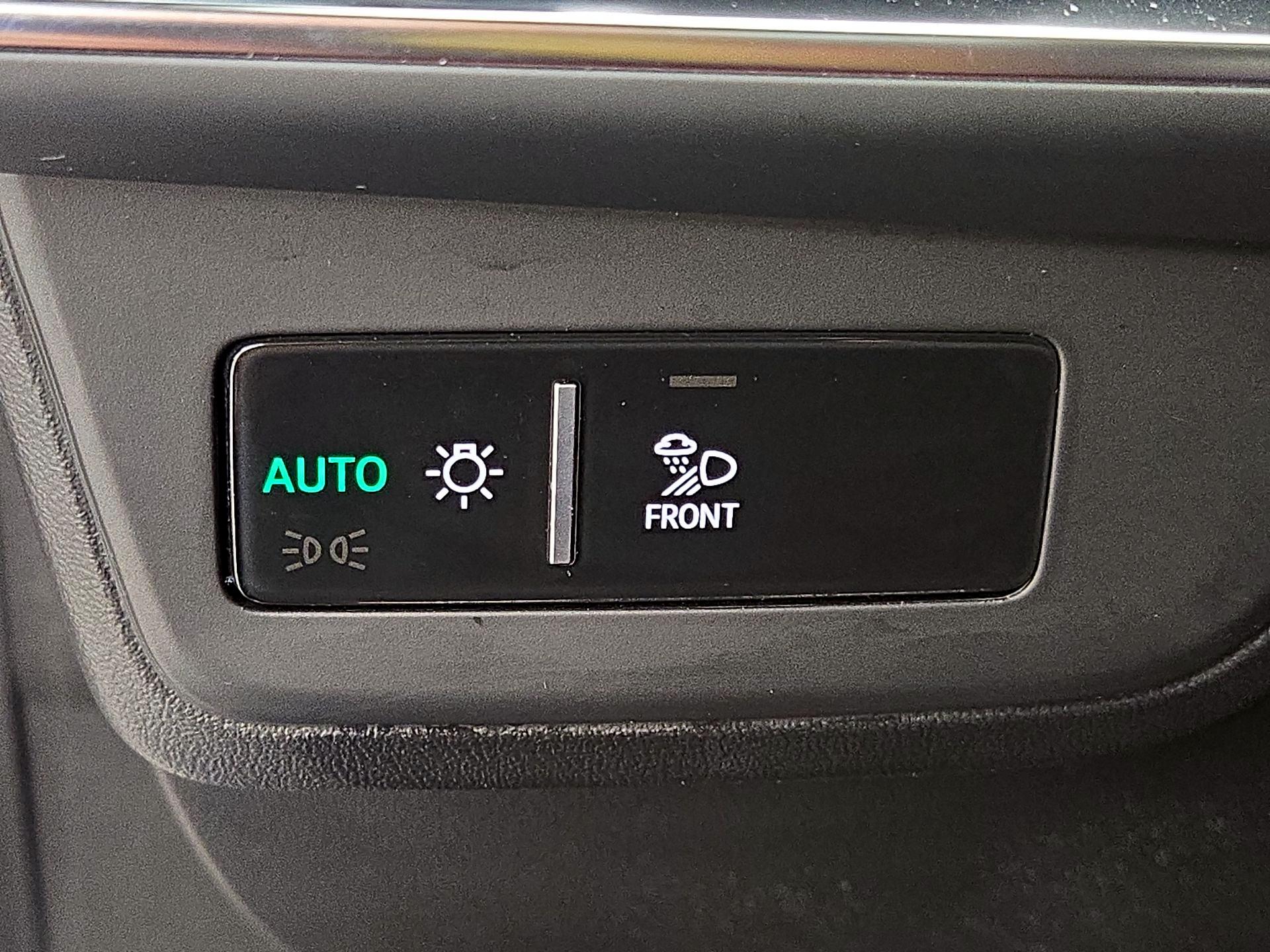 Thumbnail: 2022 Audi e-tron GT - 13