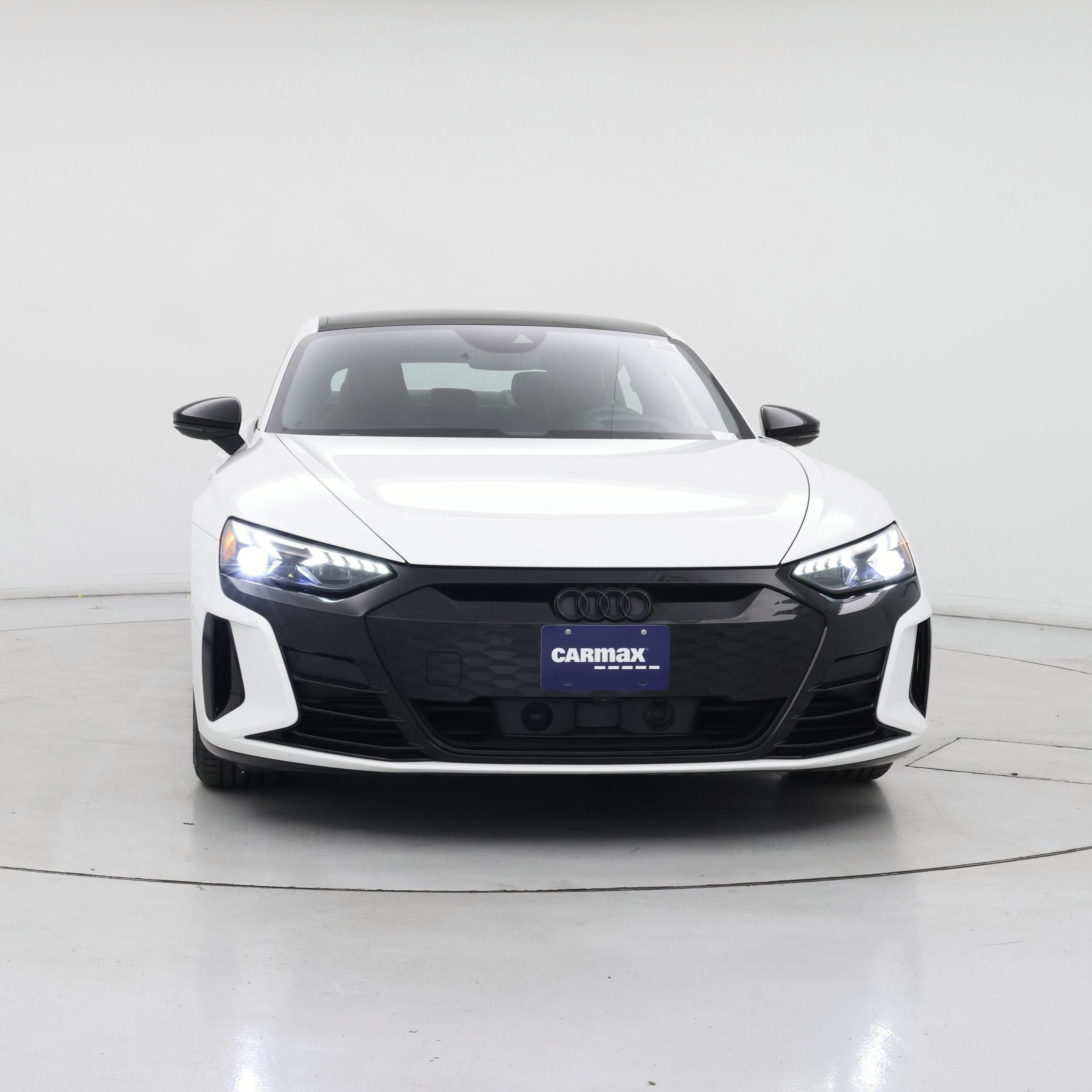 Thumbnail: 2022 Audi e-tron GT - 5