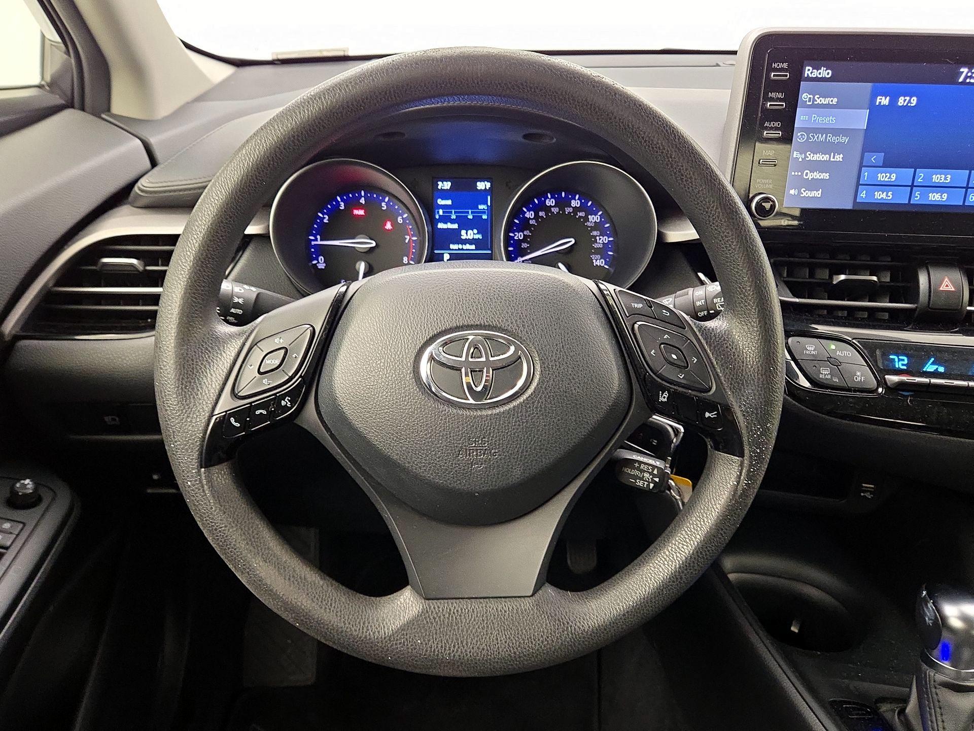 Thumbnail: 2021 Toyota C-HR - 10