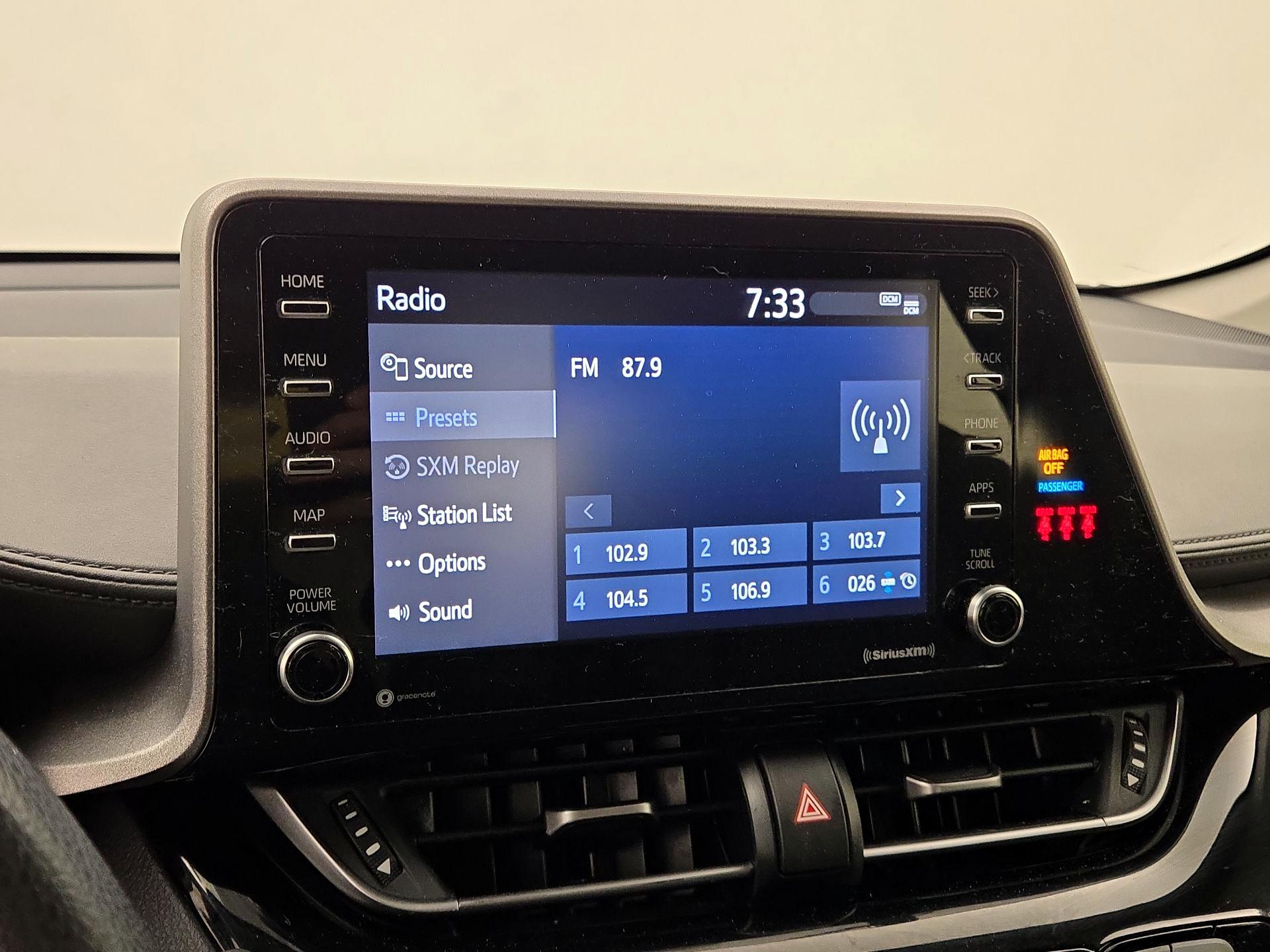 Thumbnail: 2021 Toyota C-HR - 15