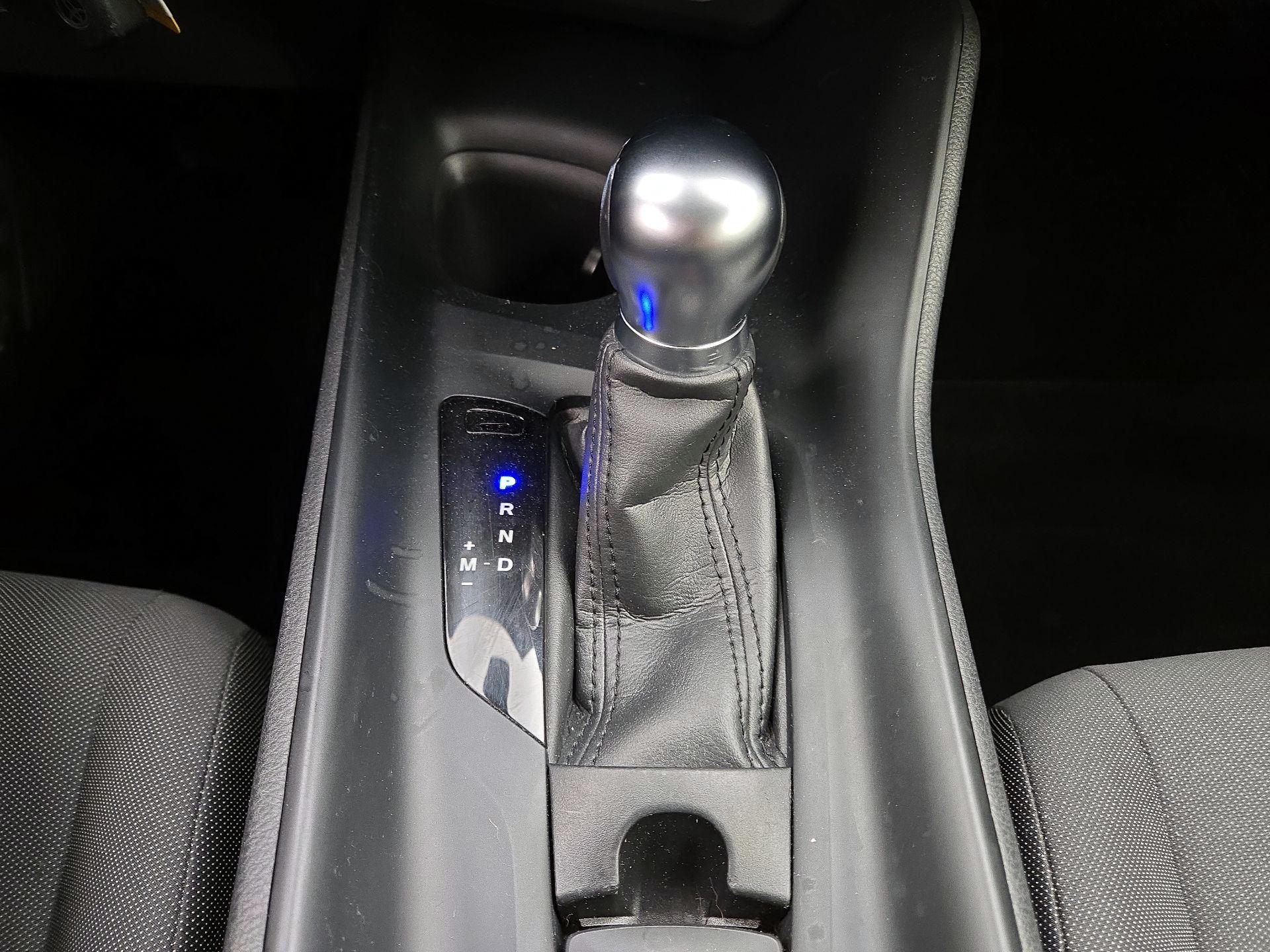 Thumbnail: 2021 Toyota C-HR - 17