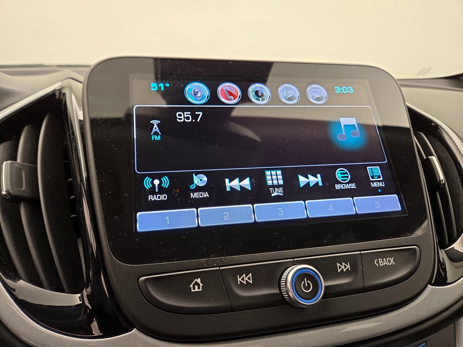 Thumbnail: 2018 Chevrolet Volt - 15