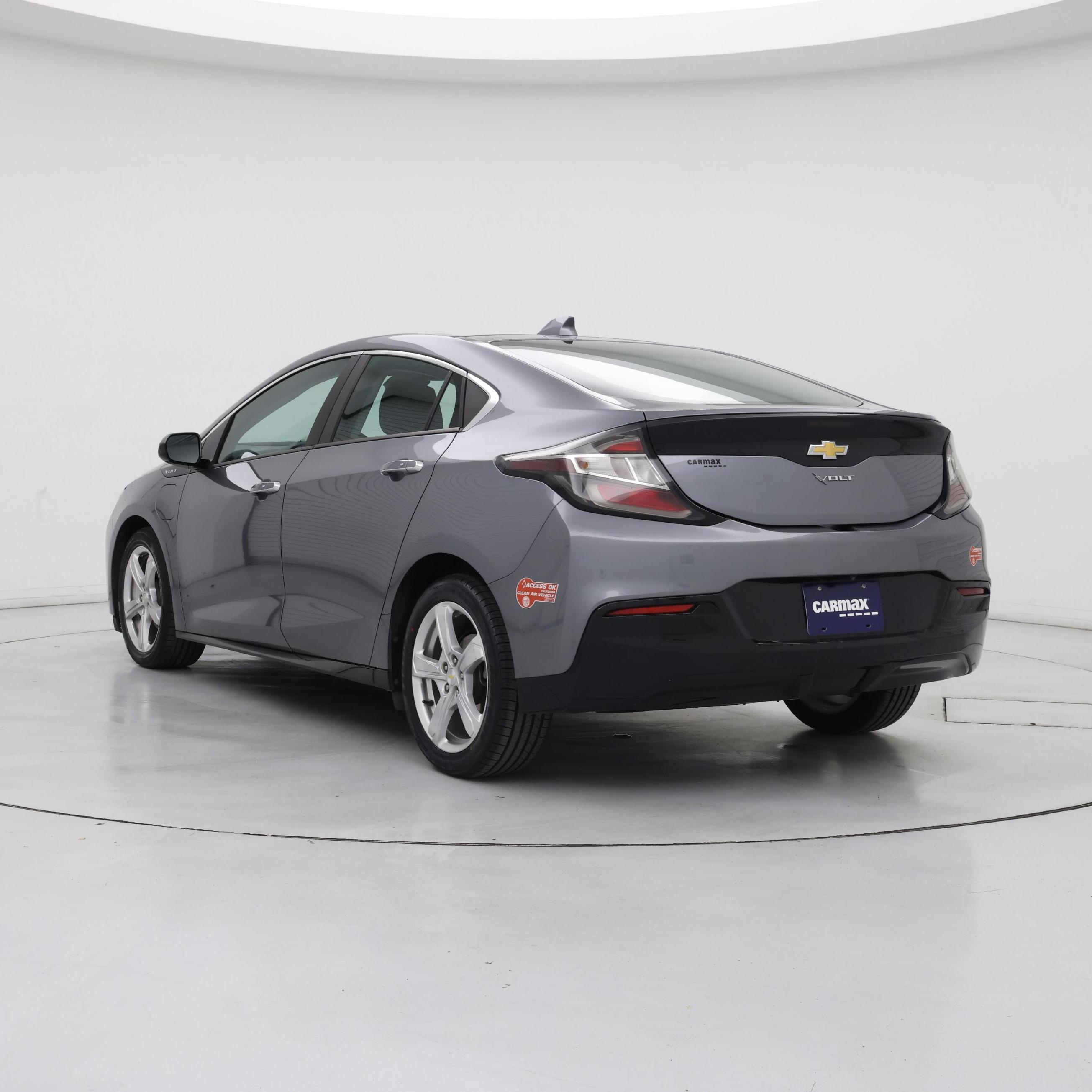 Thumbnail: 2018 Chevrolet Volt - 2