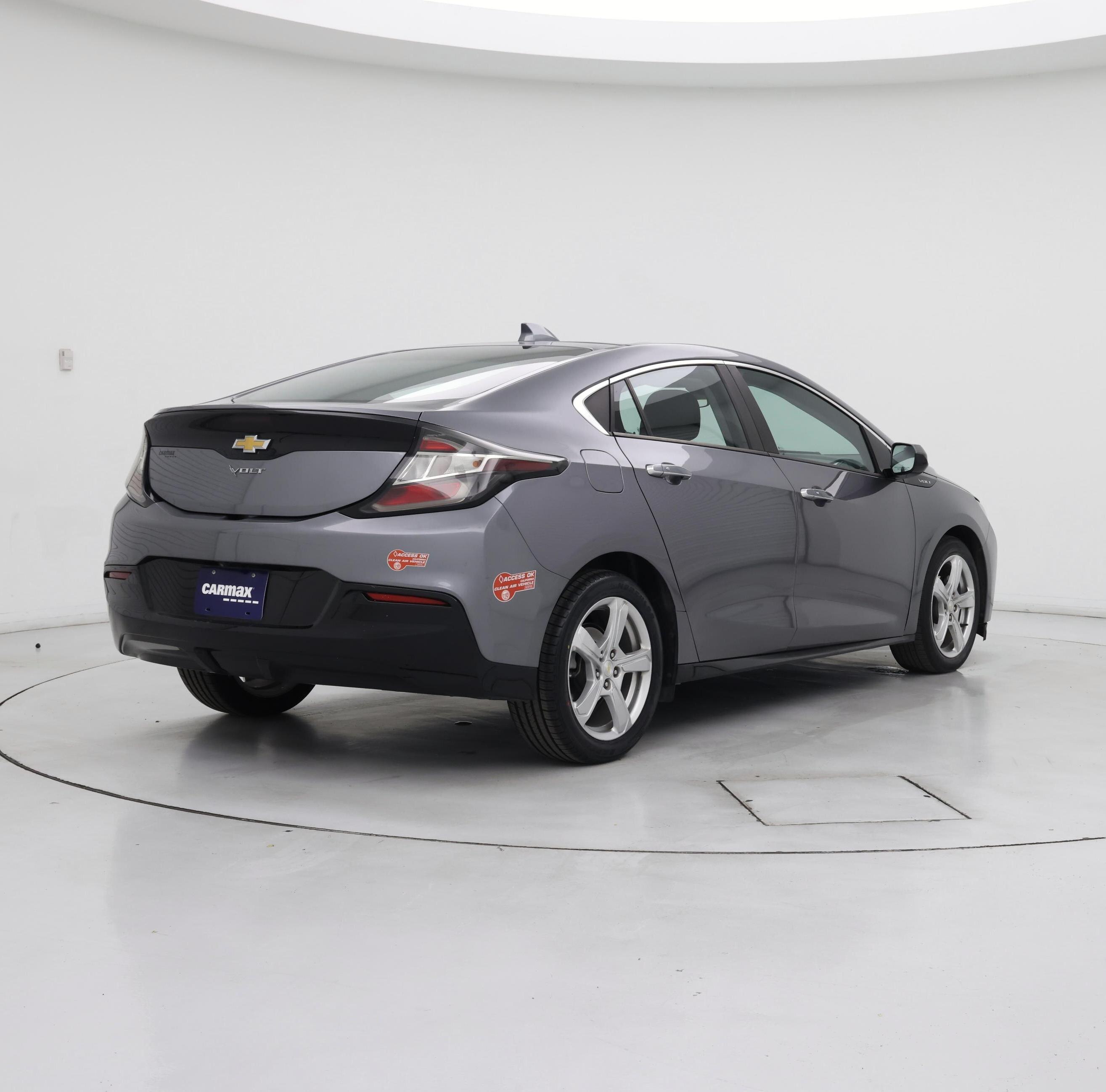 Thumbnail: 2018 Chevrolet Volt - 8