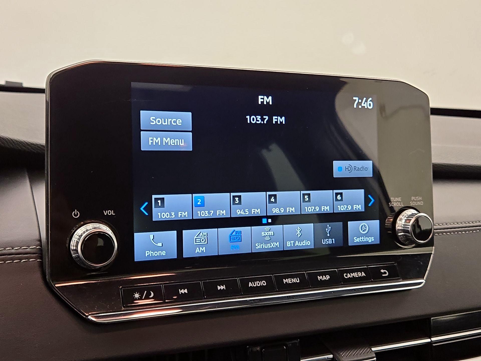 Thumbnail: 2023 Mitsubishi Outlander - 15