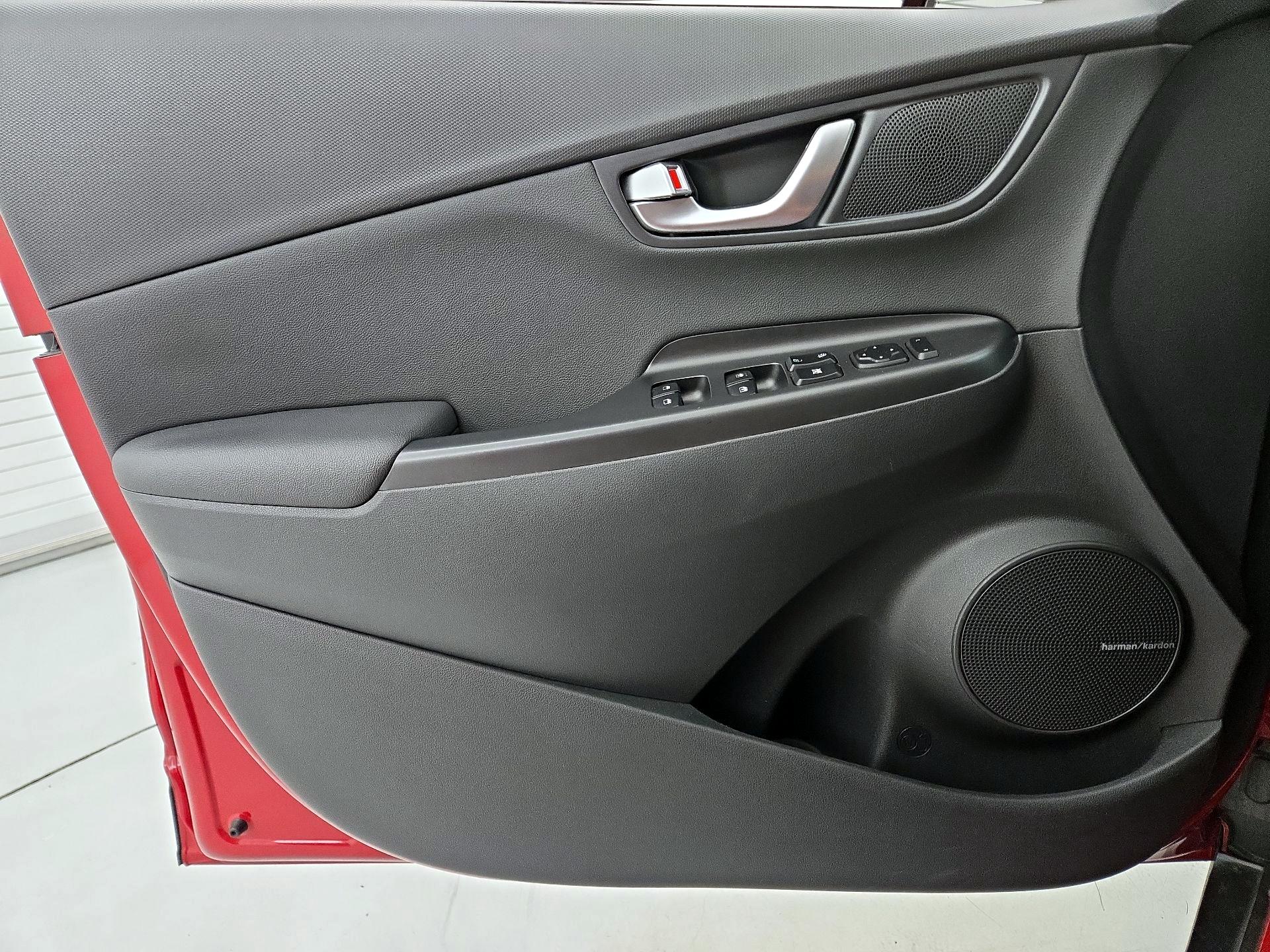 Thumbnail: 2022 Hyundai Kona - 12