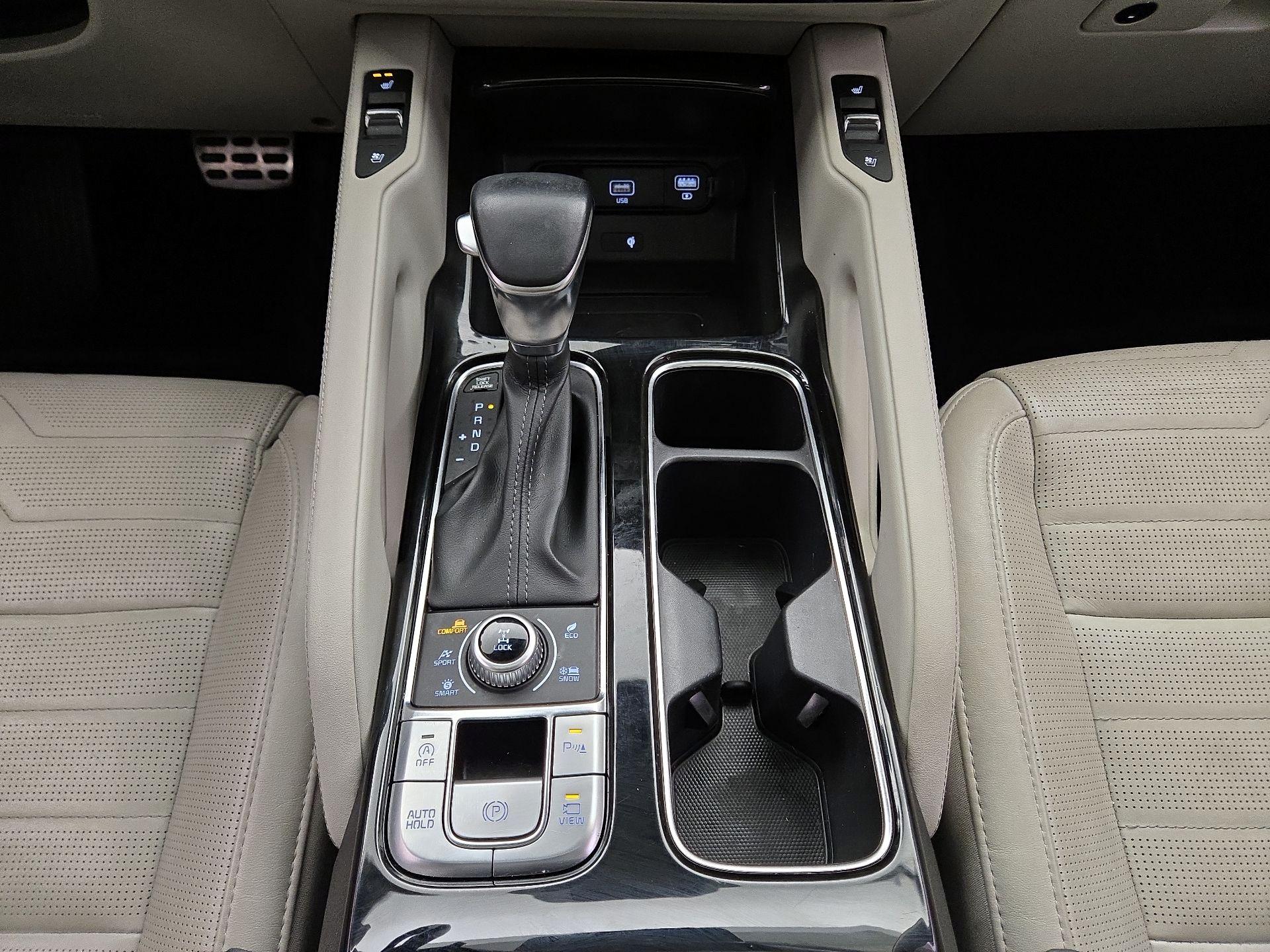 Thumbnail: 2020 Kia Telluride - 18