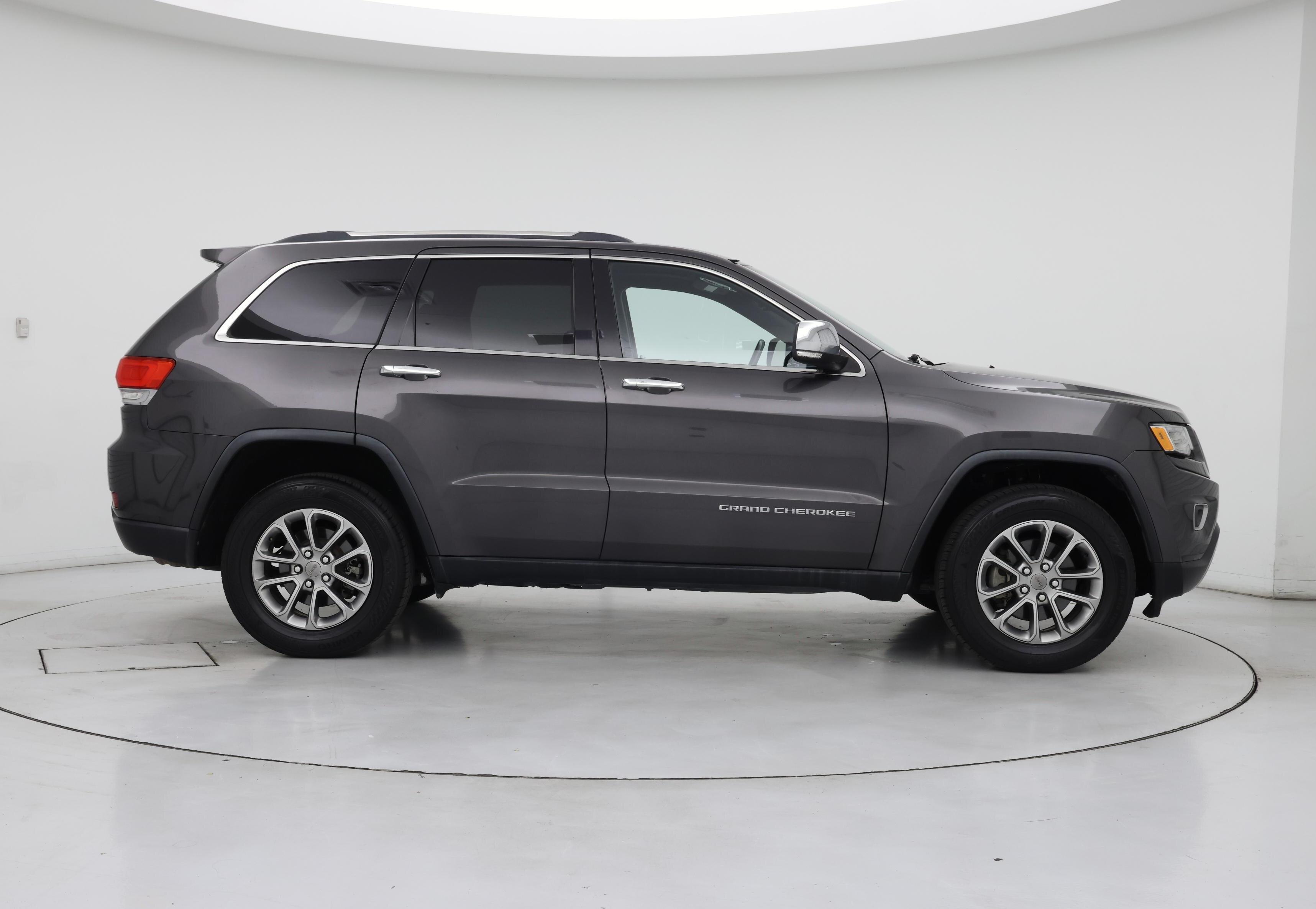 Thumbnail: 2015 Jeep Grand Cherokee - 7