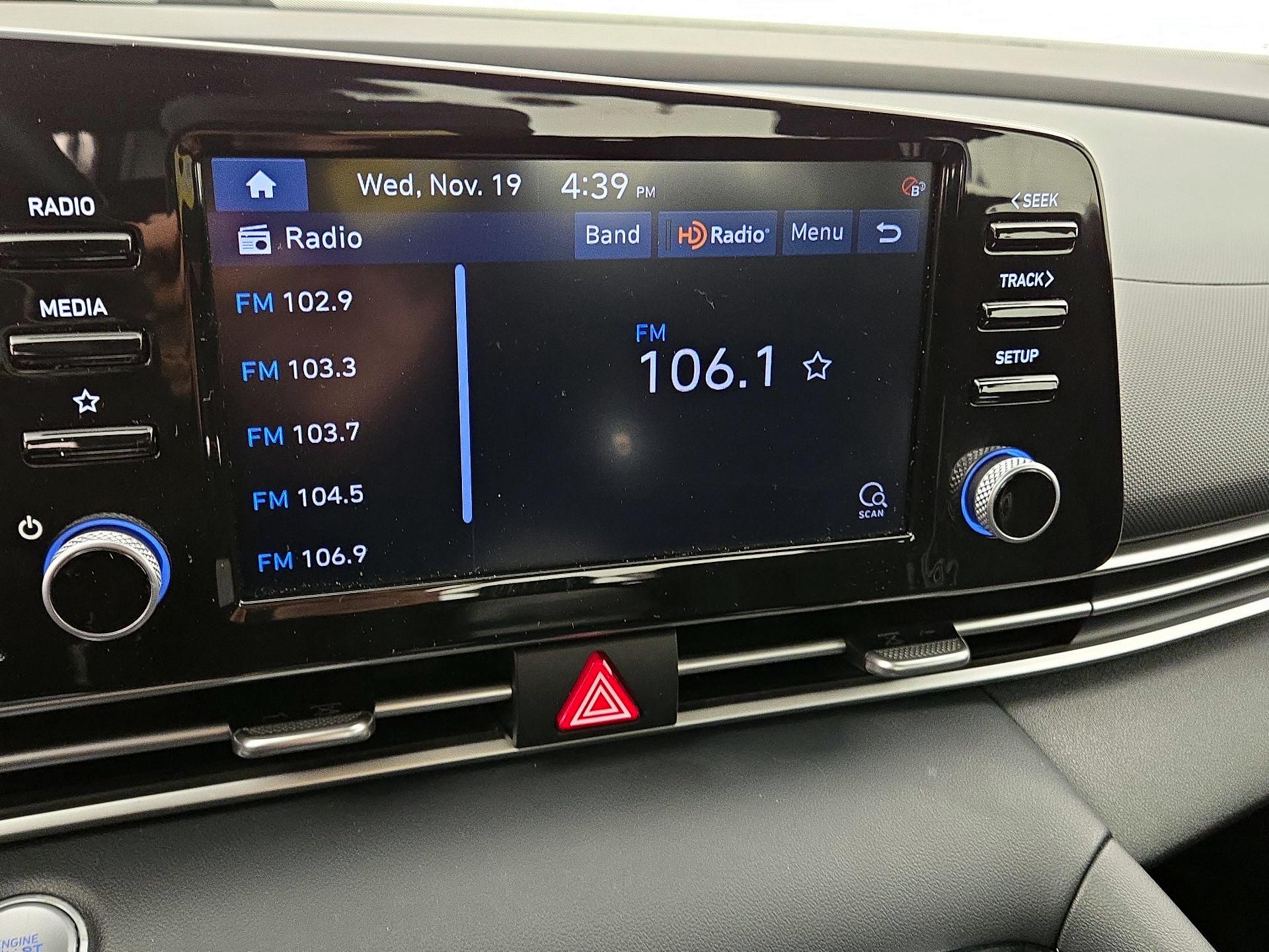 Thumbnail: 2022 Hyundai Elantra - 15