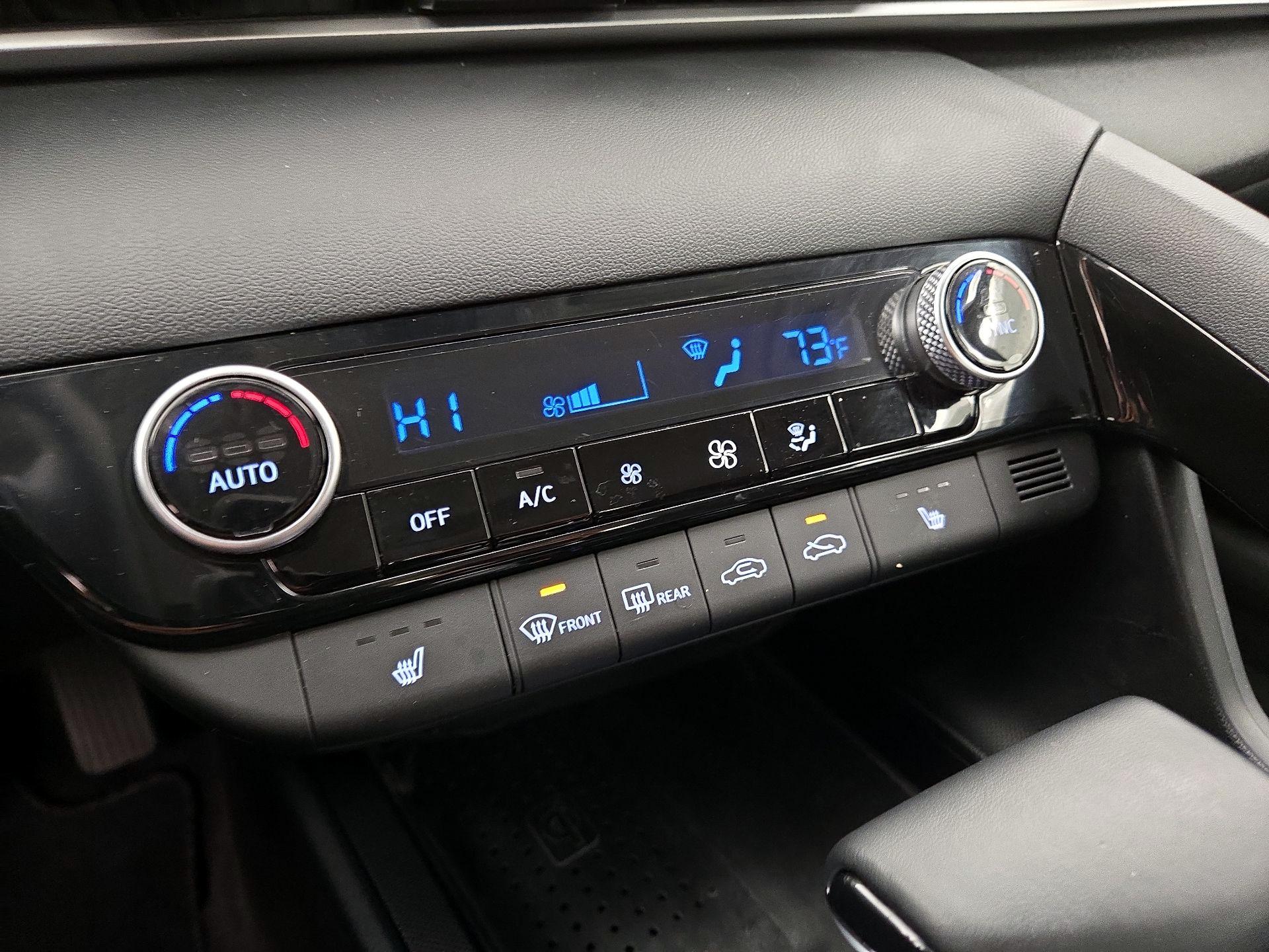 Thumbnail: 2022 Hyundai Elantra - 16