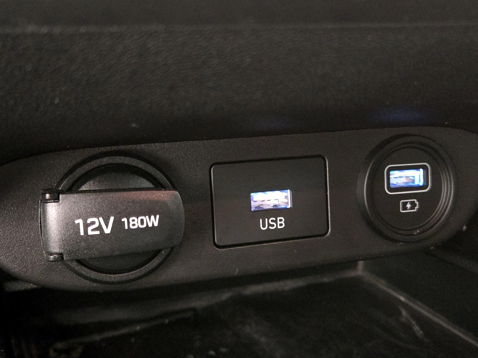 Thumbnail: 2022 Hyundai Elantra - 18