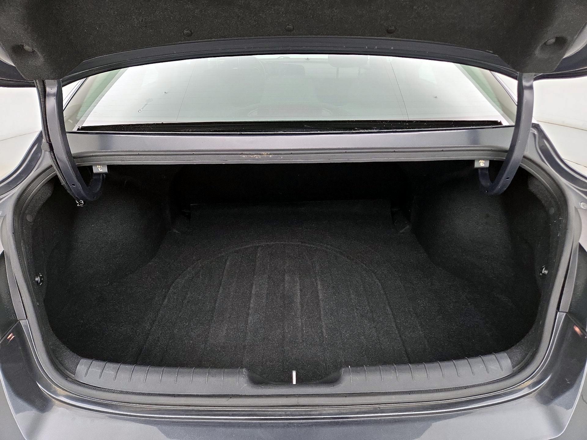 Thumbnail: 2022 Hyundai Elantra - 20