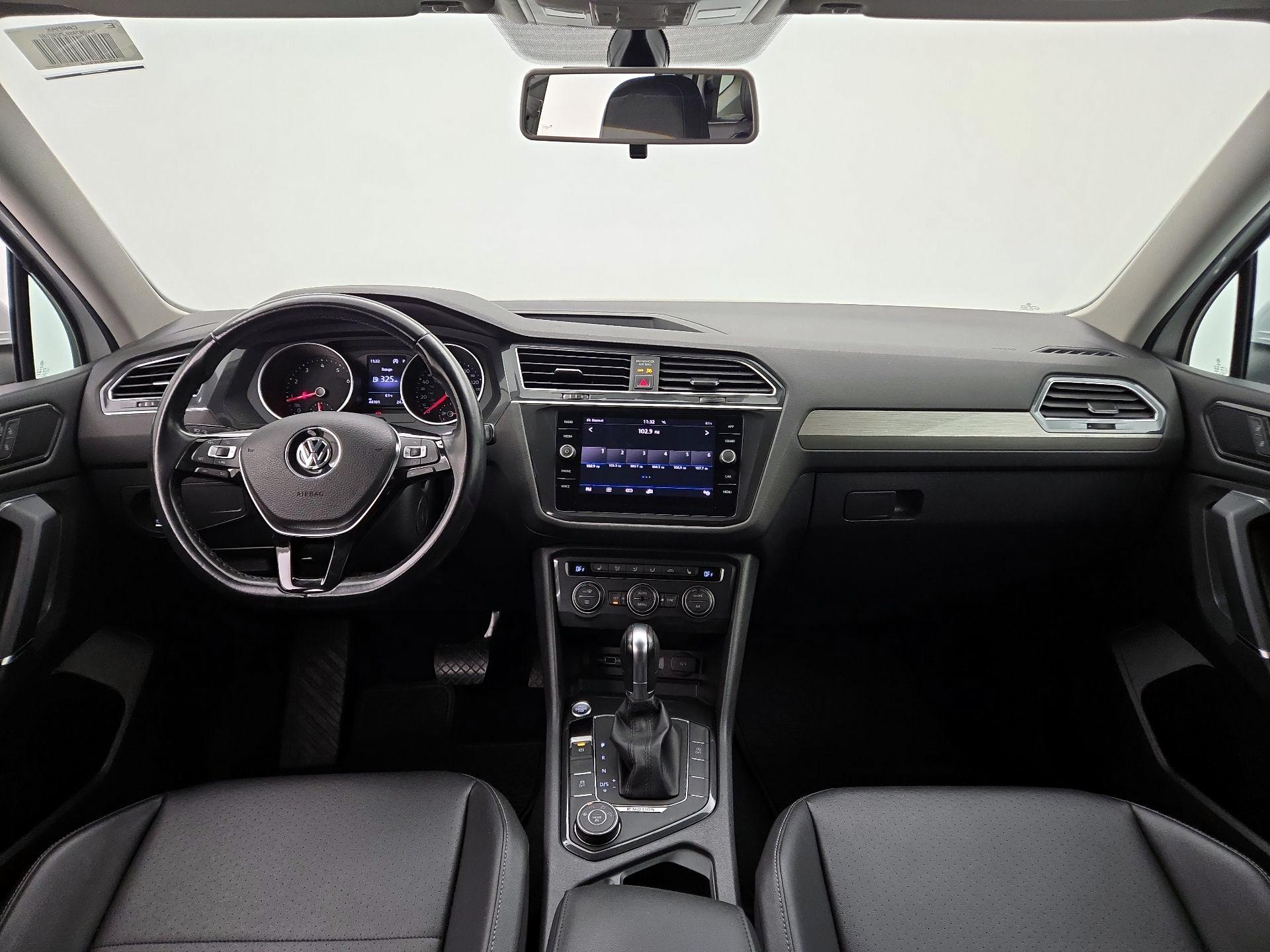 Thumbnail: 2018 Volkswagen Tiguan - 9