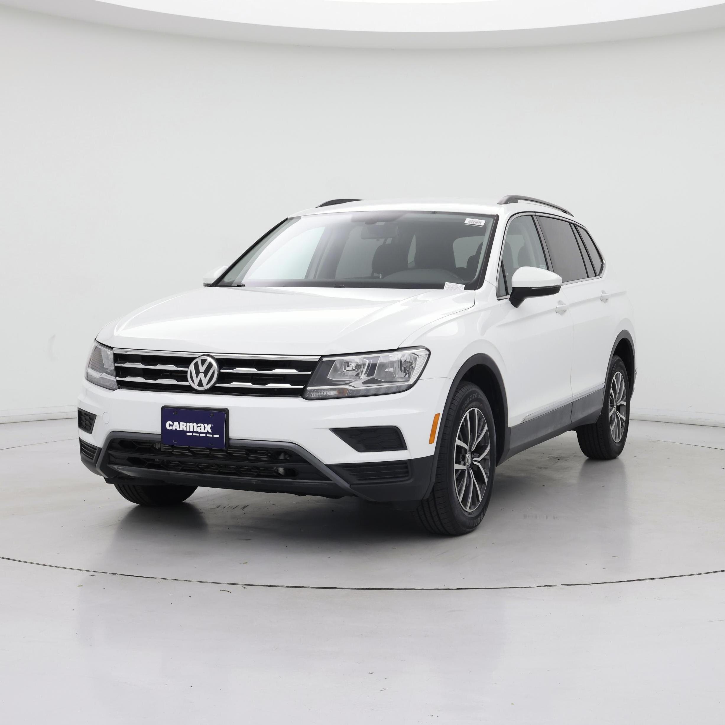 Thumbnail: 2018 Volkswagen Tiguan - 4