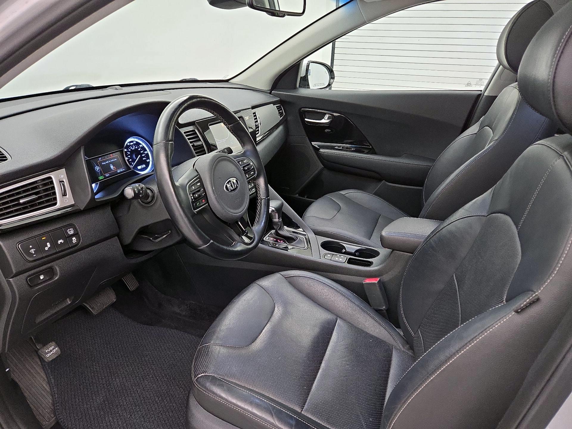 Thumbnail: 2019 Kia Niro - 11