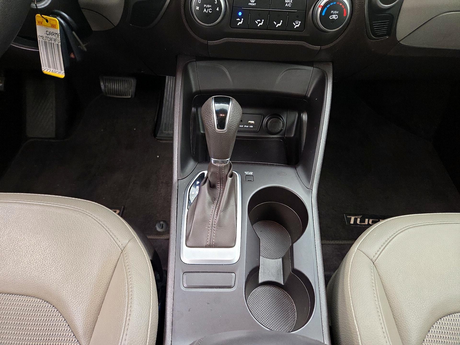 Thumbnail: 2015 Hyundai Tucson - 17